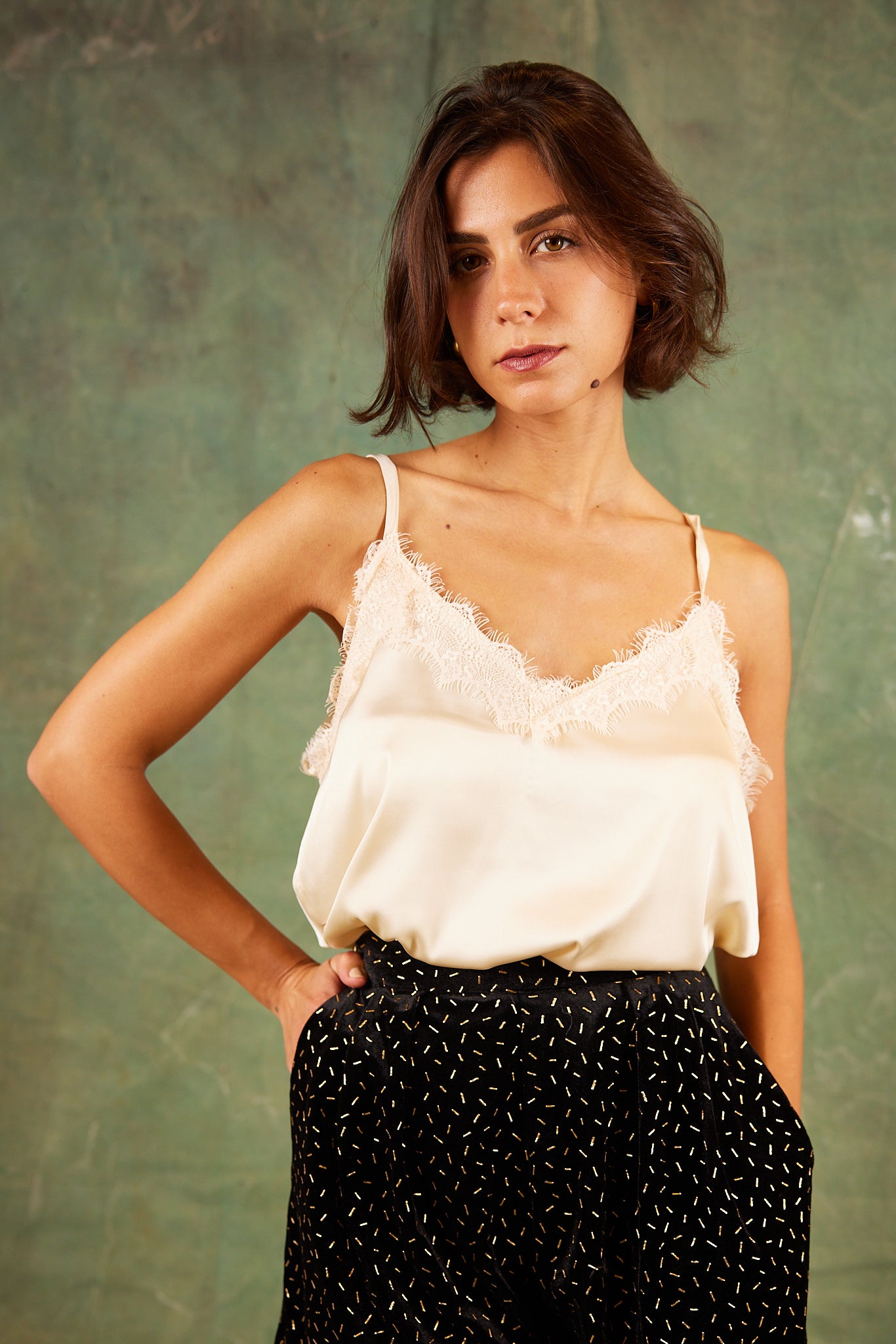 DRESS ME UP TOP IN CREME