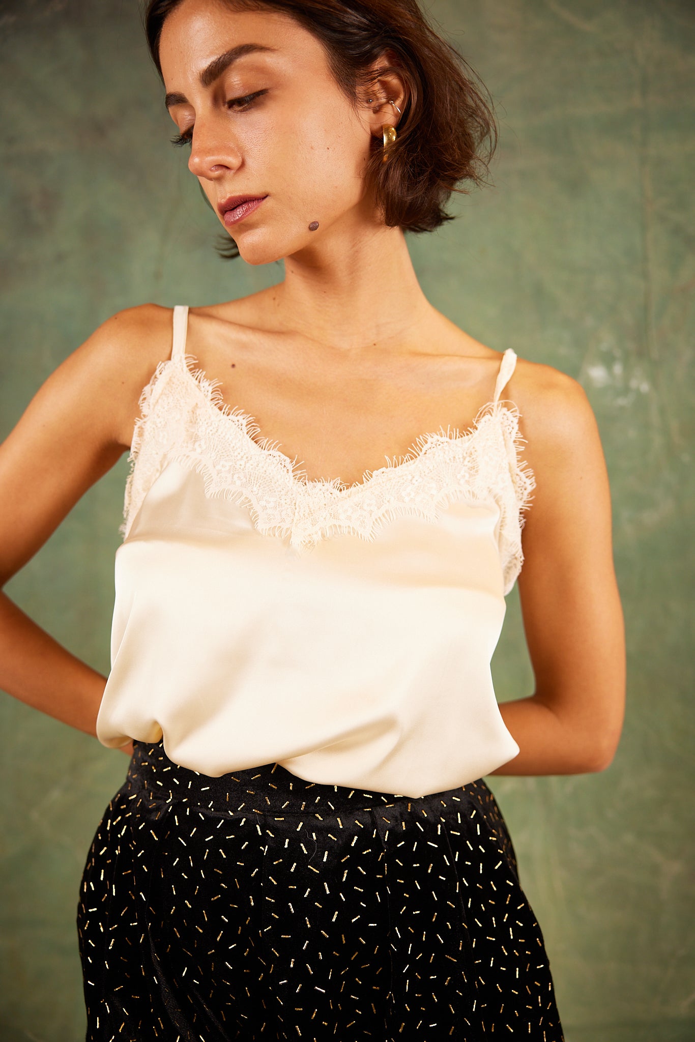 DRESS ME UP TOP IN CREME