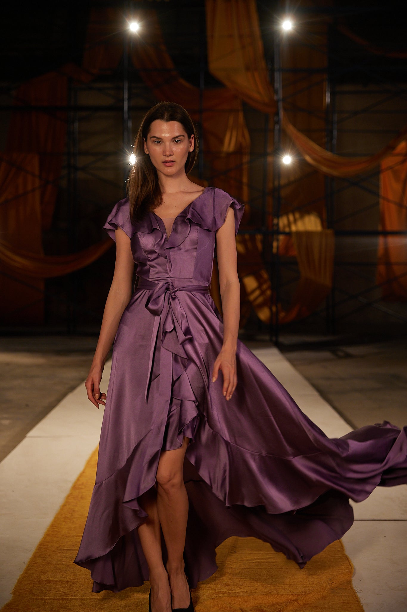 Runway Look 25 in Lilac