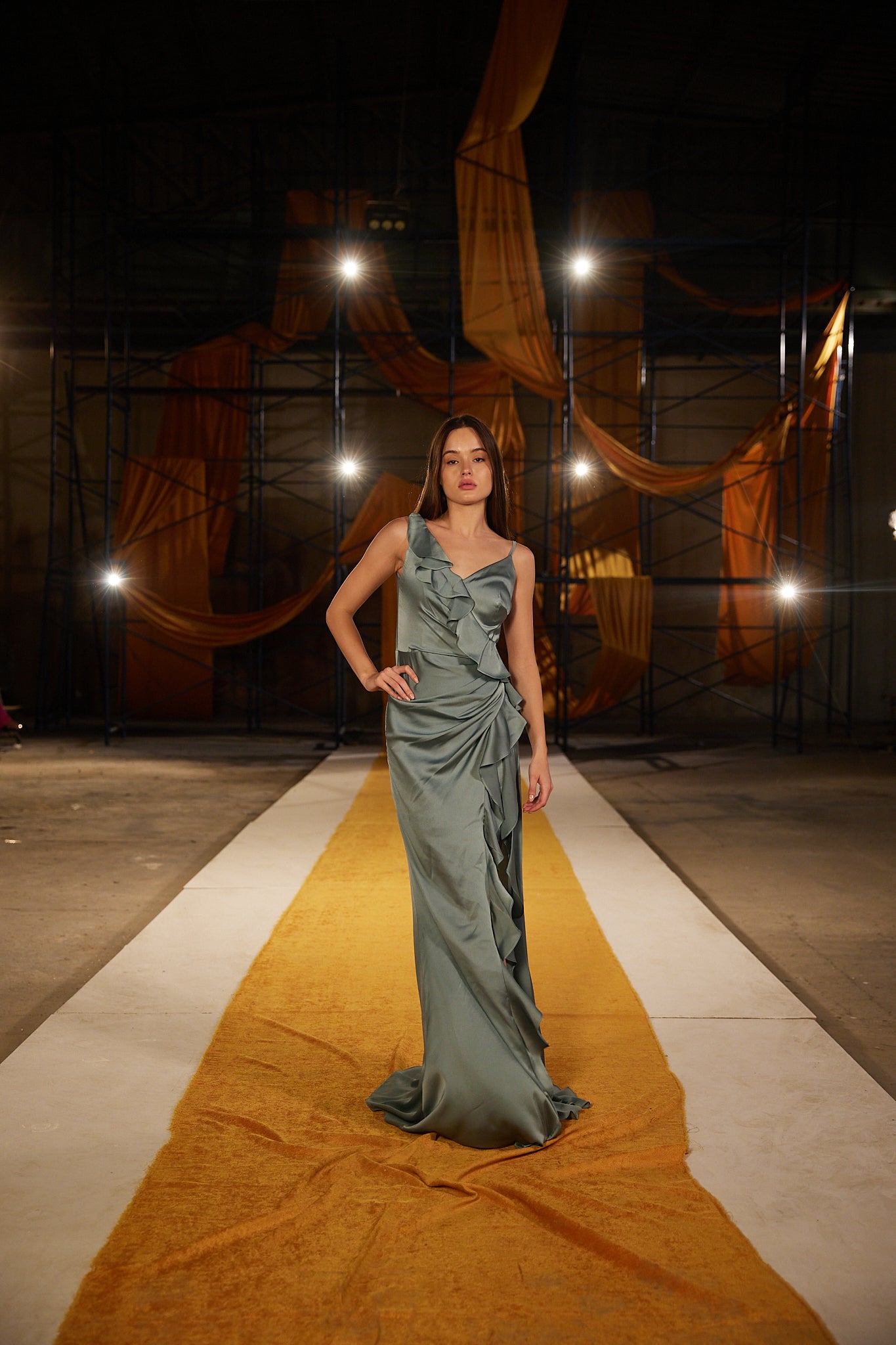 Runway Look 52 in Mint