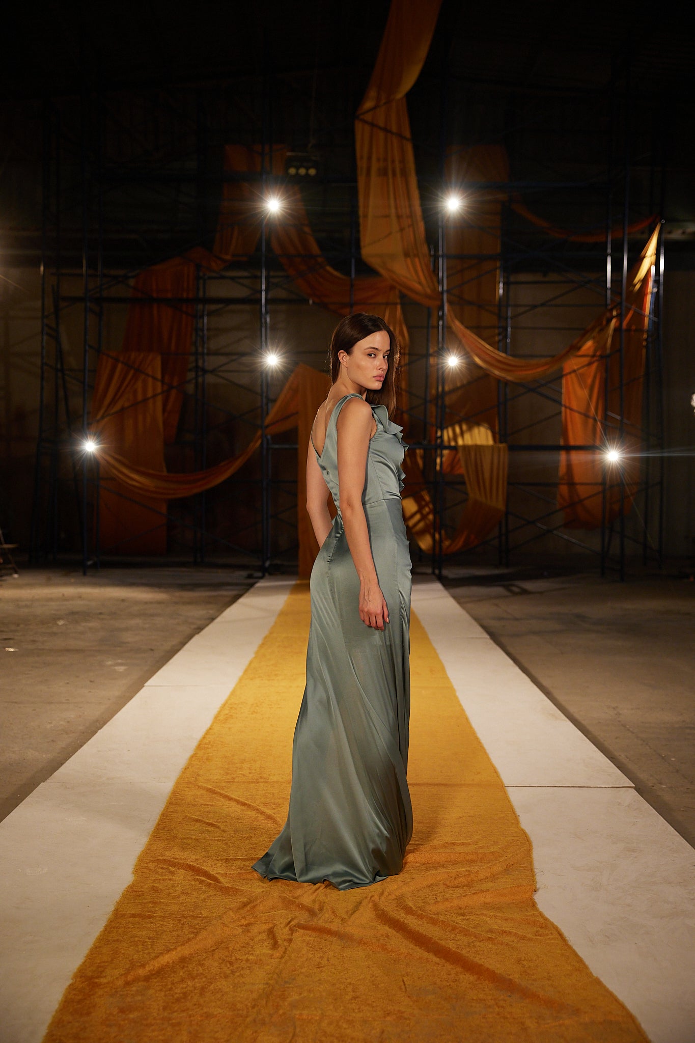Runway Look 52 in Mint