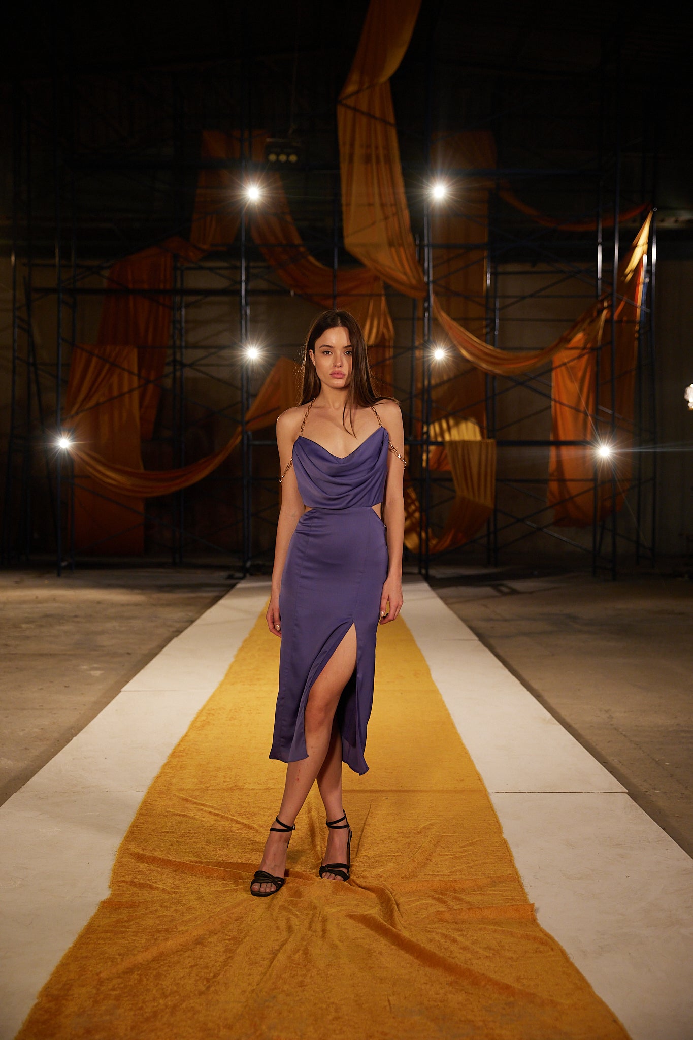 Runway Look 16 in Purple
