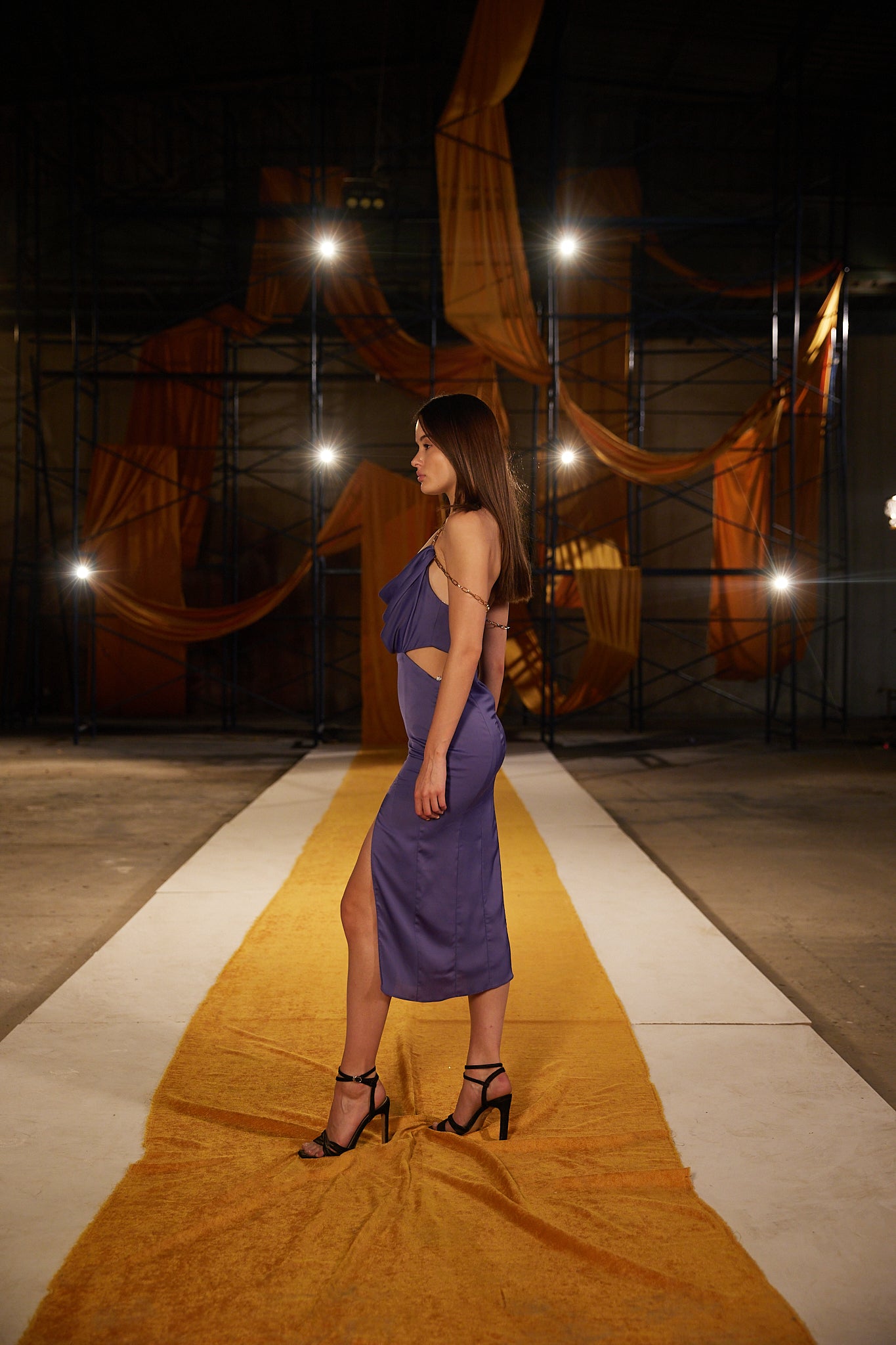 Runway Look 16 in Purple