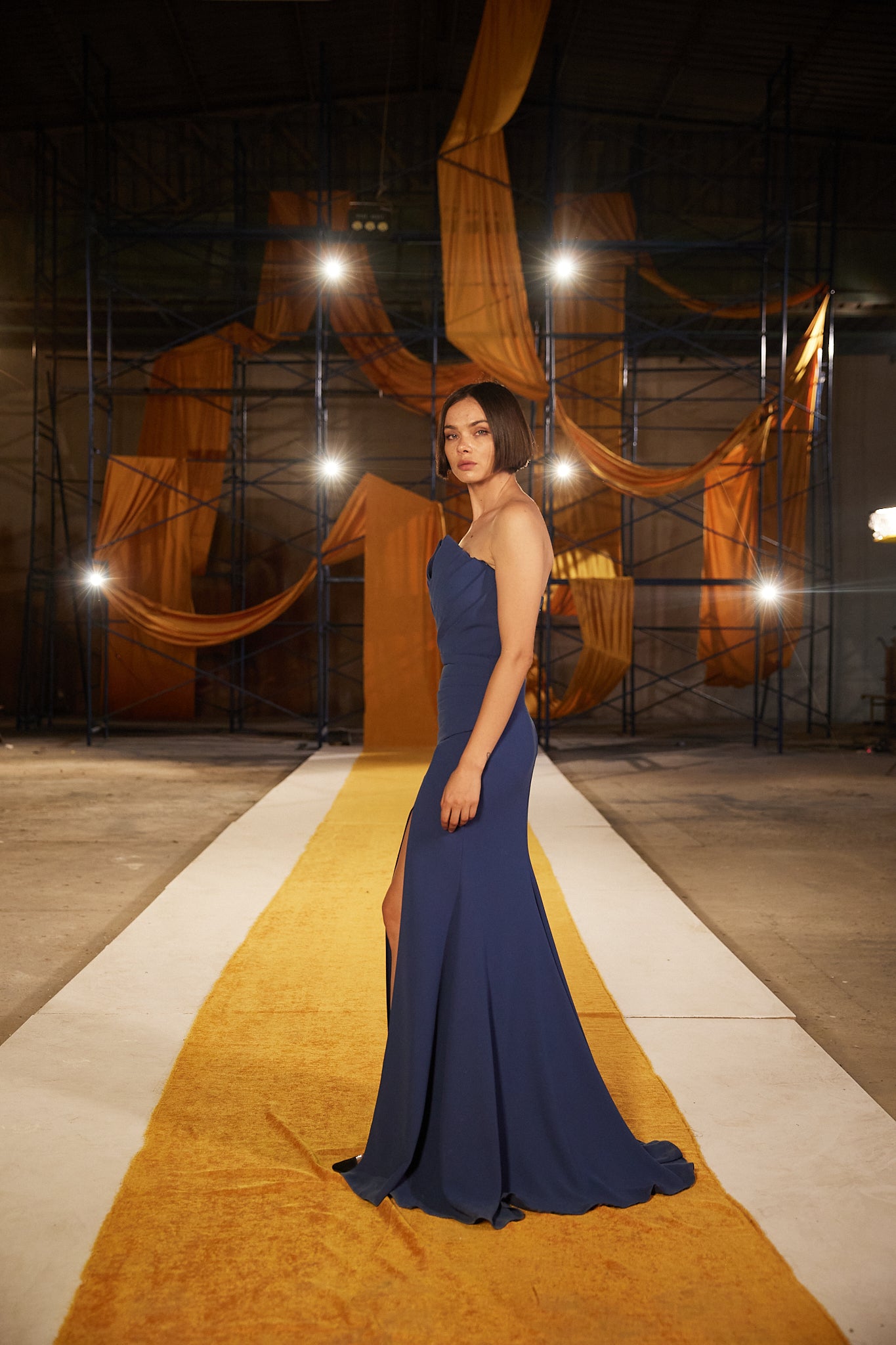 Runway Look 21 in Blue