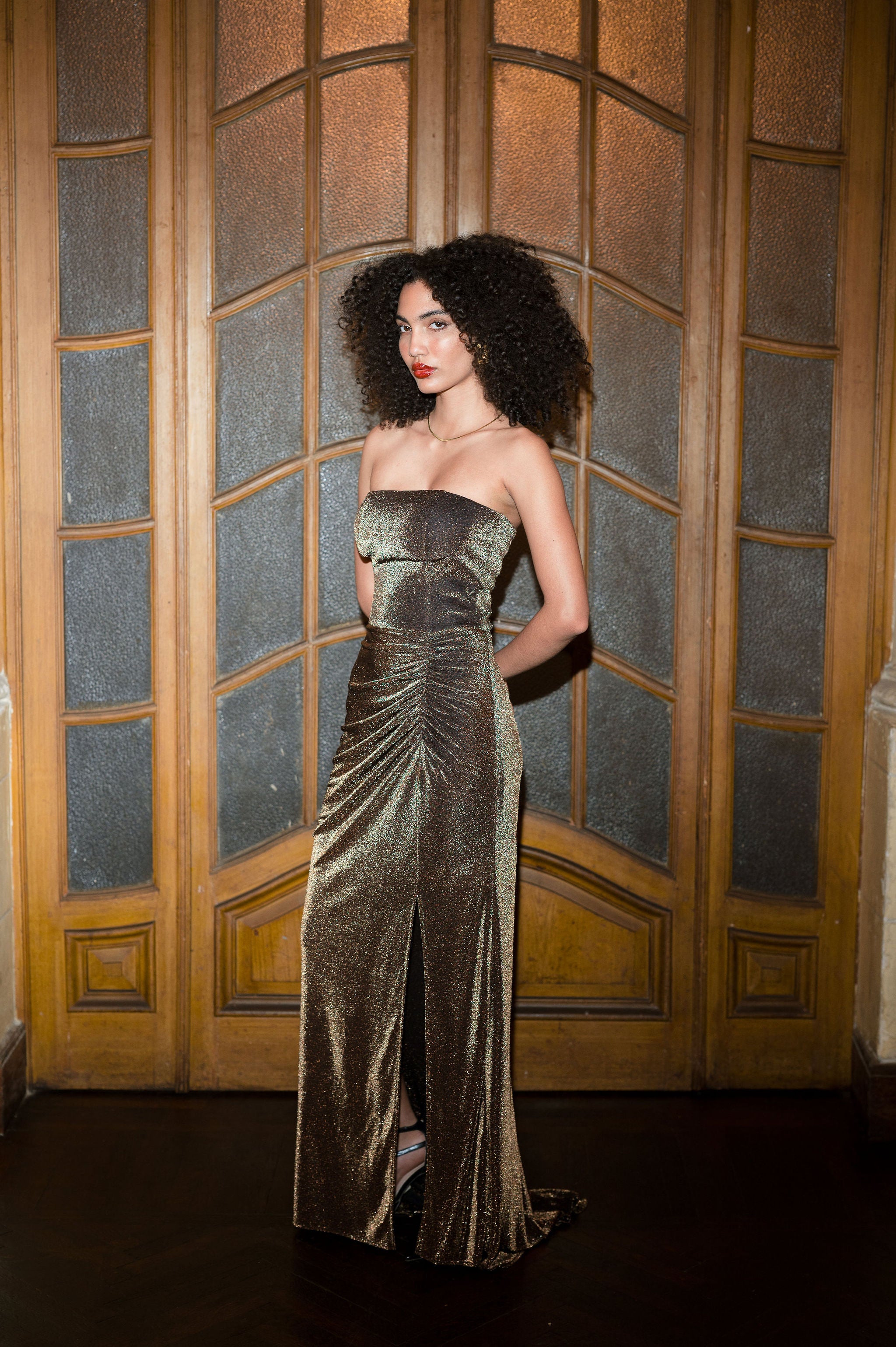 Dare to Slit in Gold