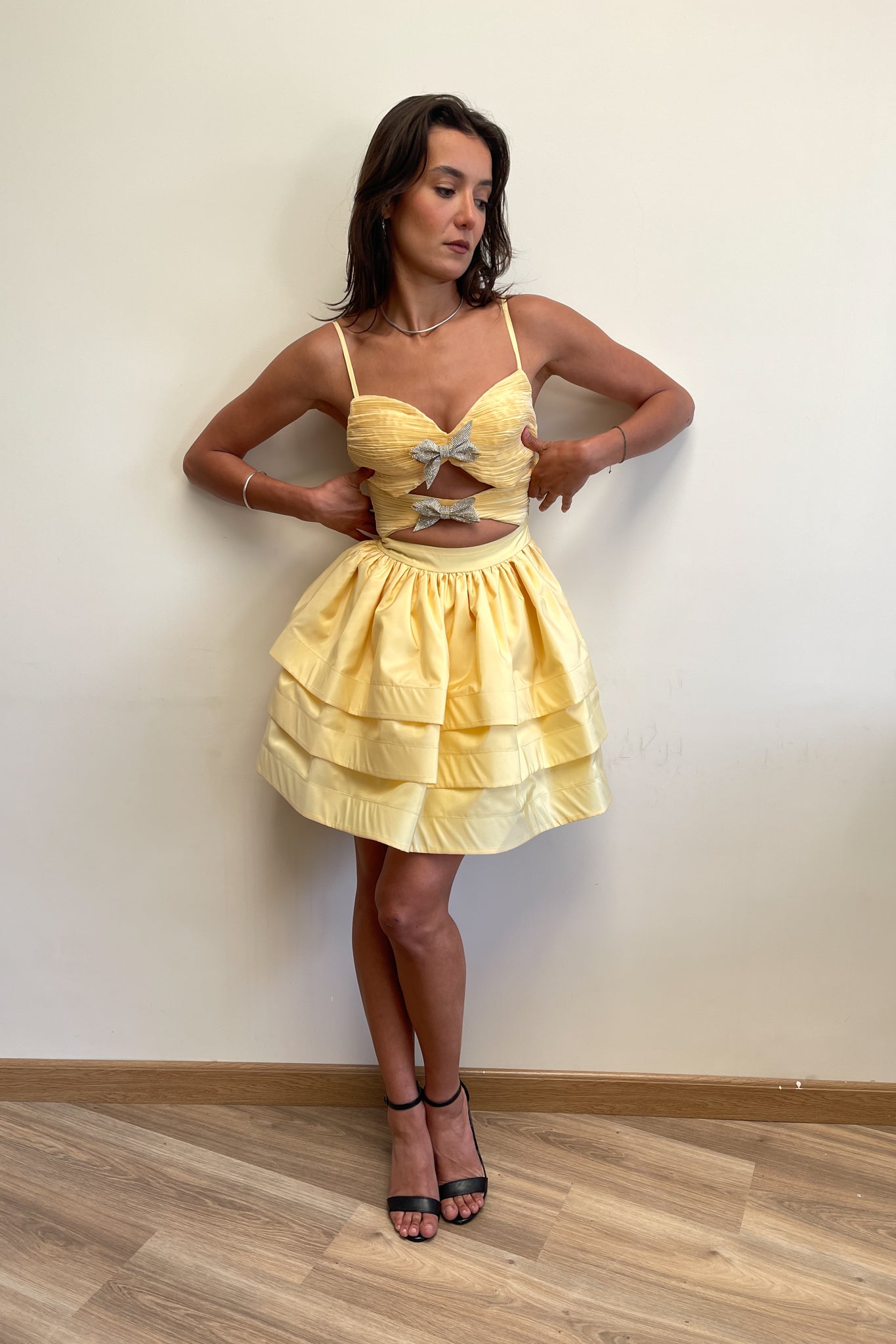 Puffy short dress in Yellow
