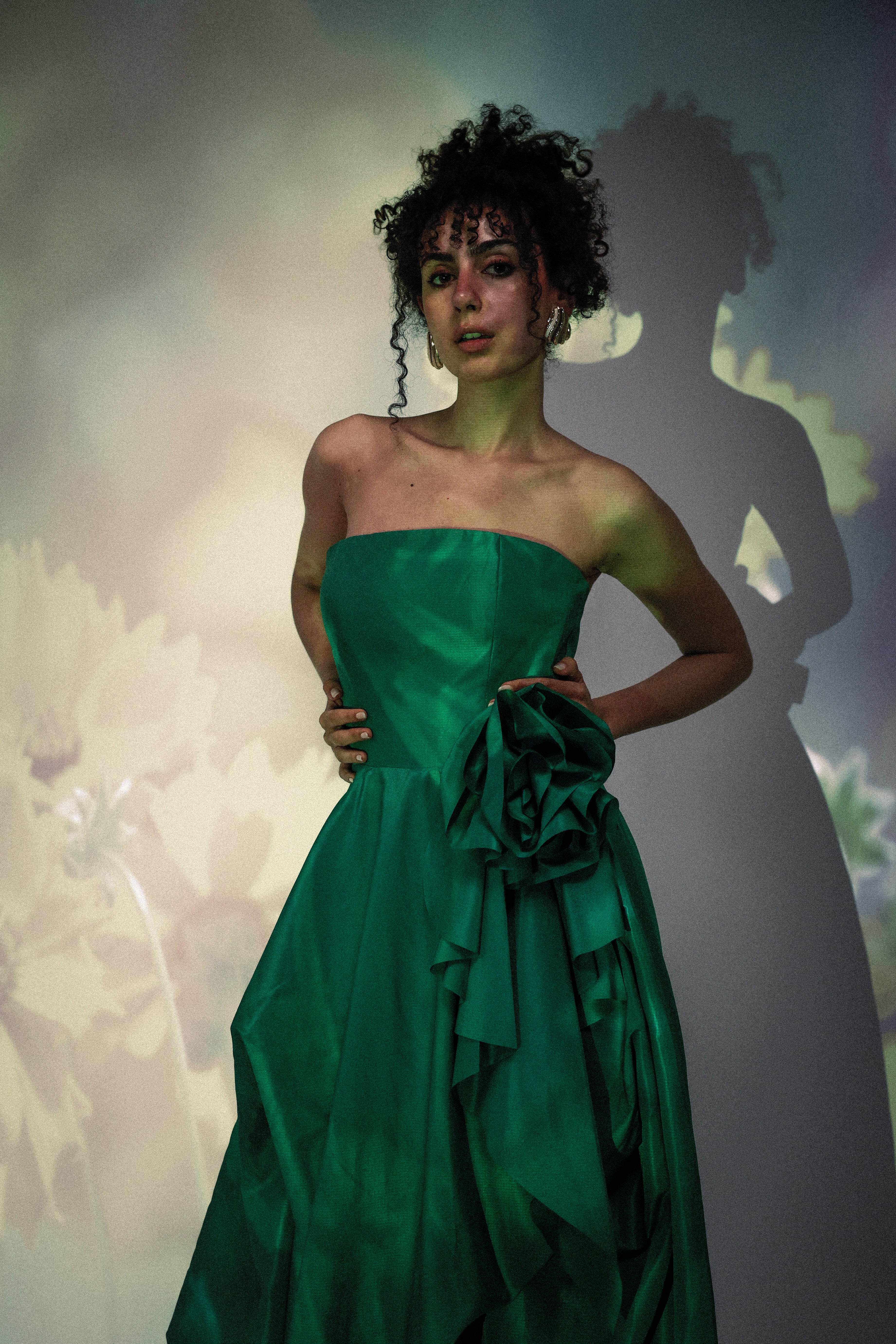 Strapless puffy dress with slit in green – Weaving Grace