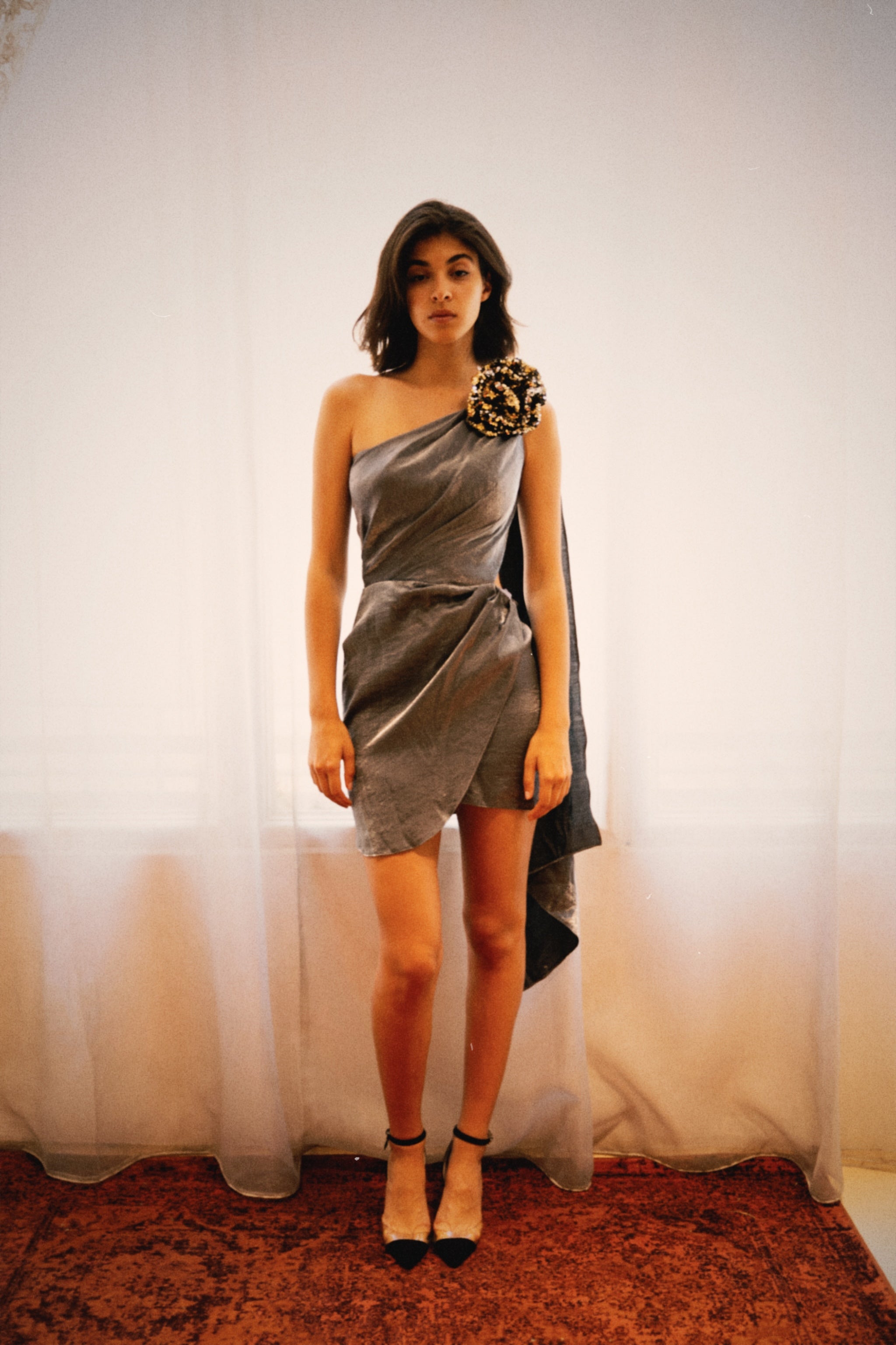 One shoulder Short Dress with detachable flower in Silverish Gray