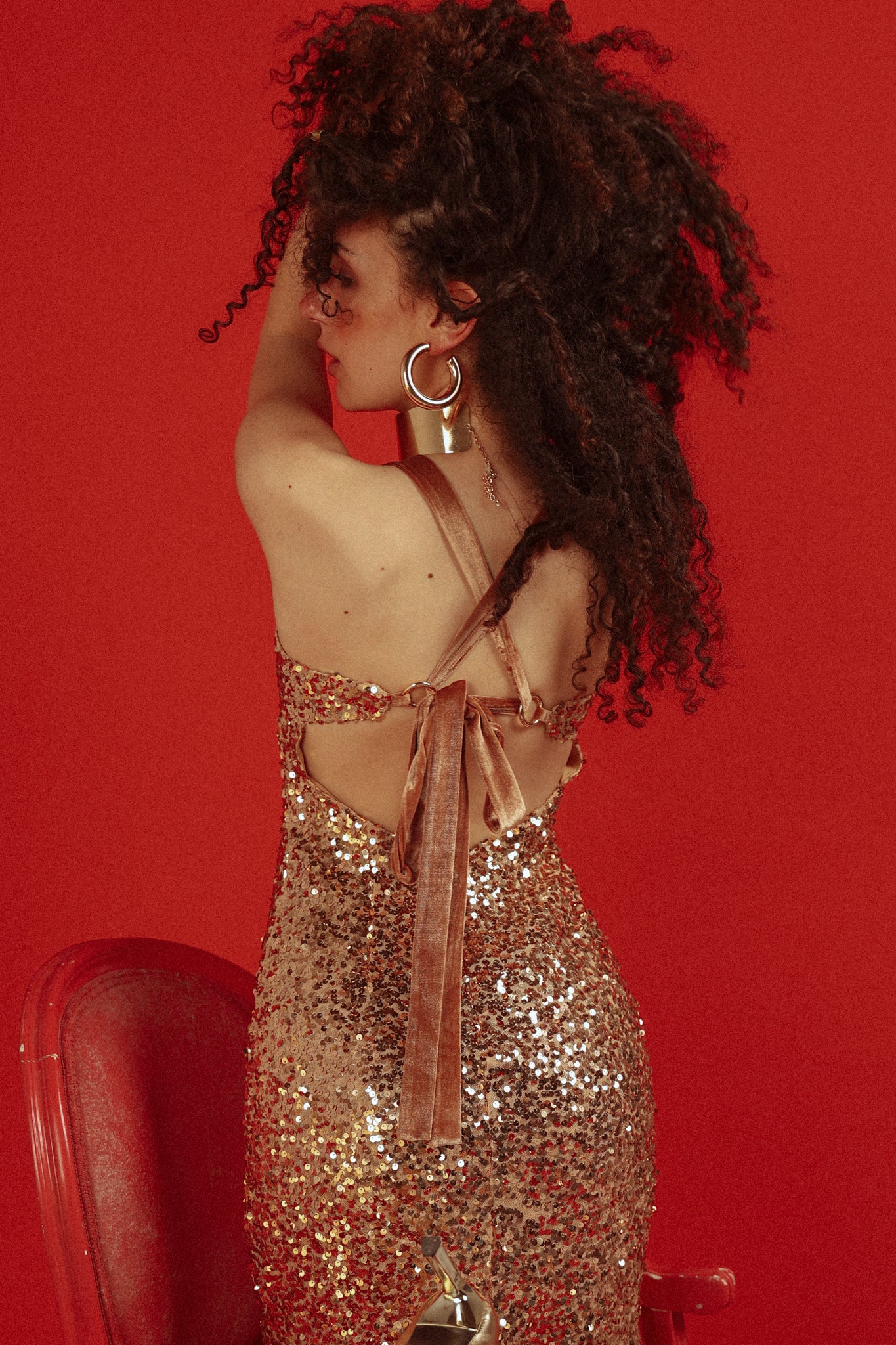 The floor is lava look 4 in Gold