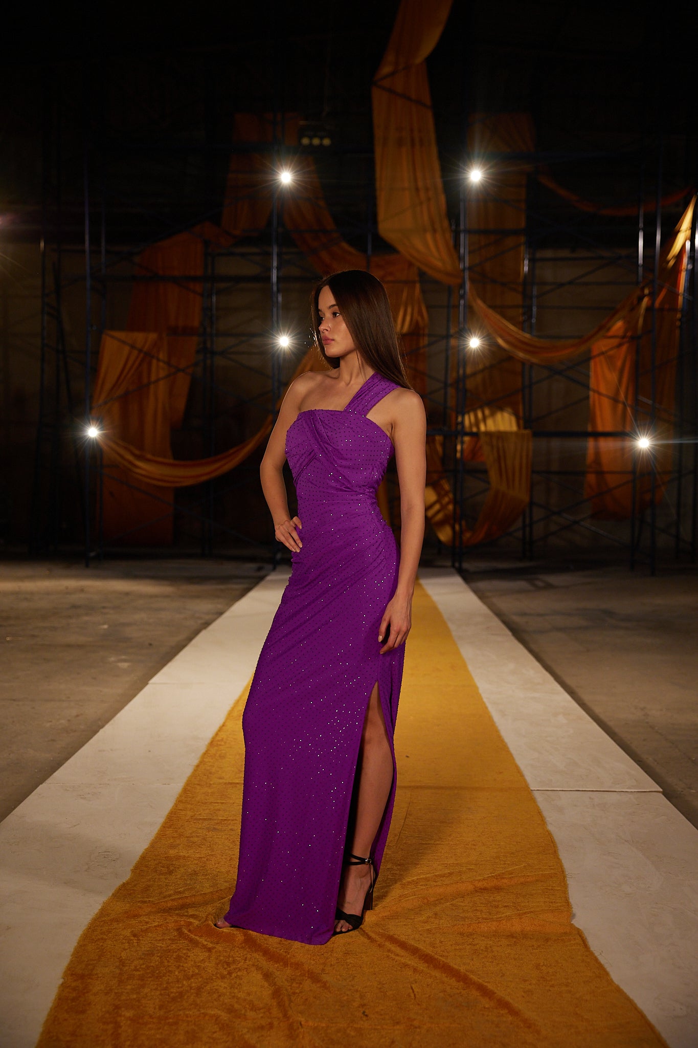 Runway Look 27 in Purple