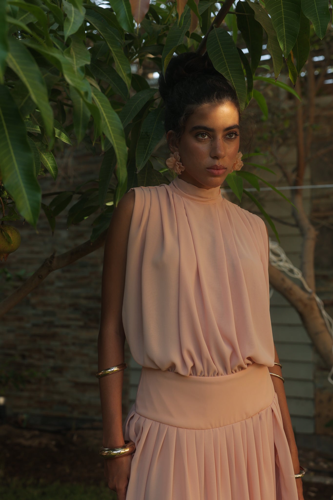 Backless chiffon dress in pink