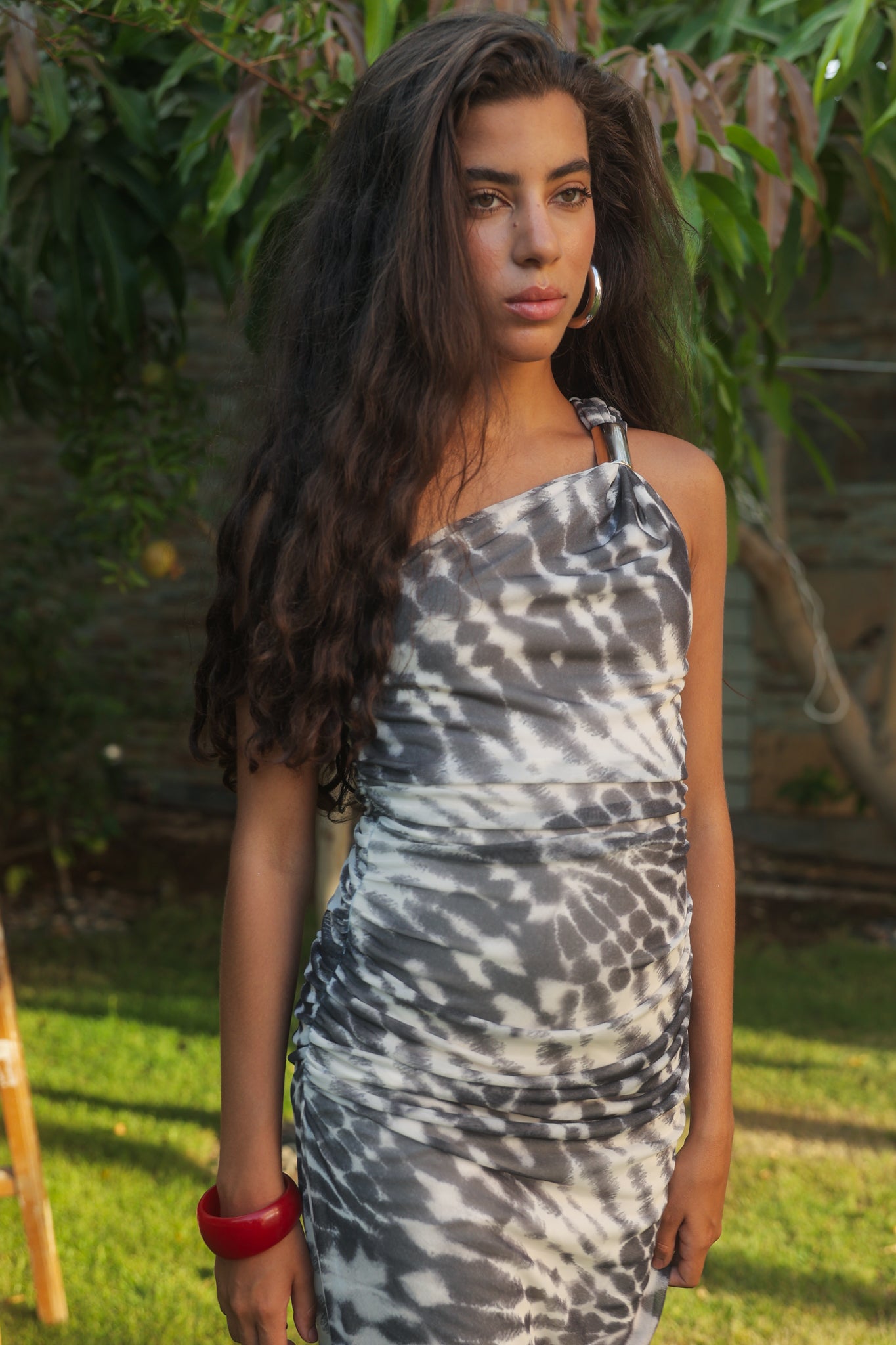 One shoulder Tulle dress in Gray