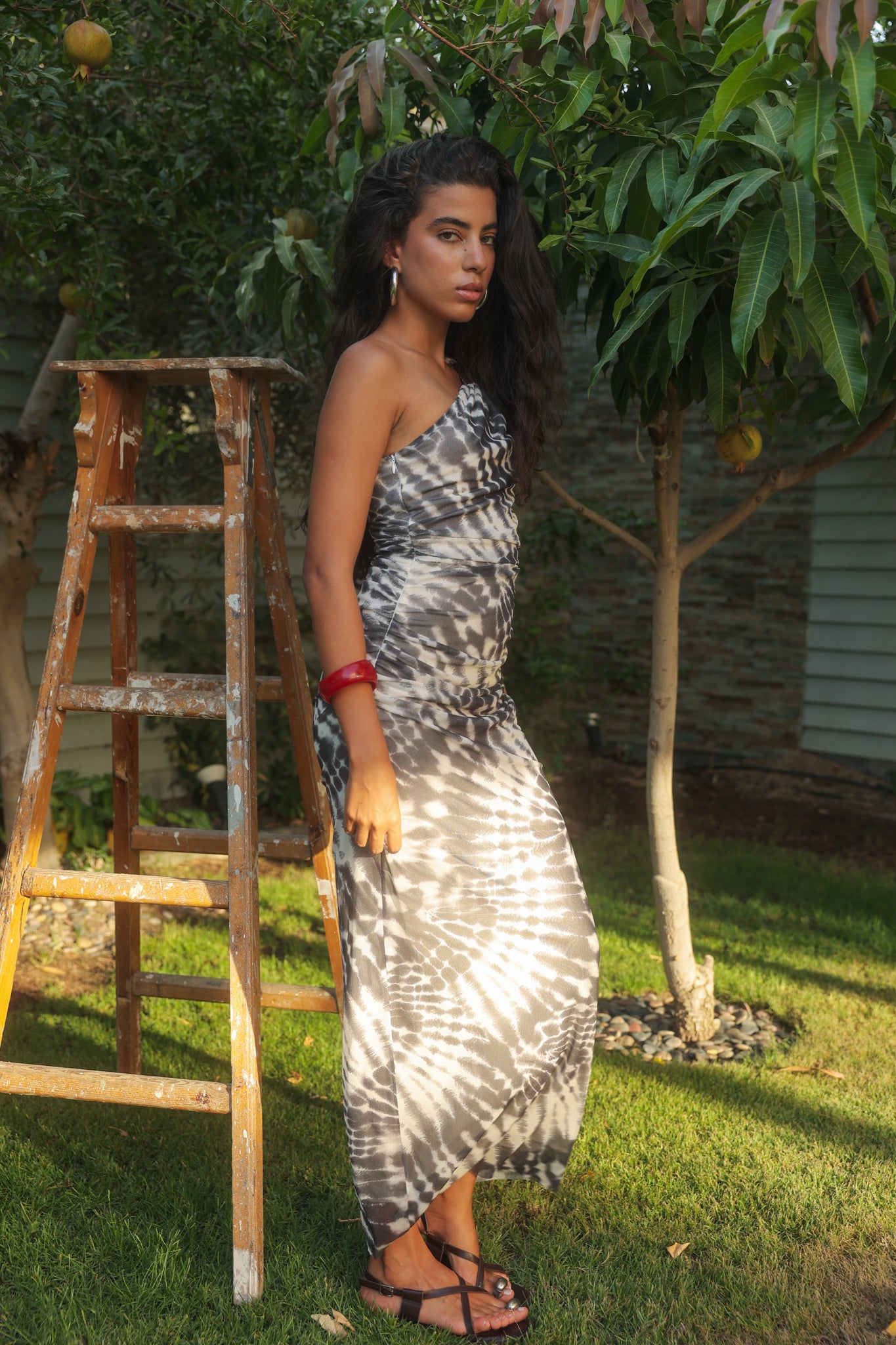 One shoulder Tulle dress in Gray