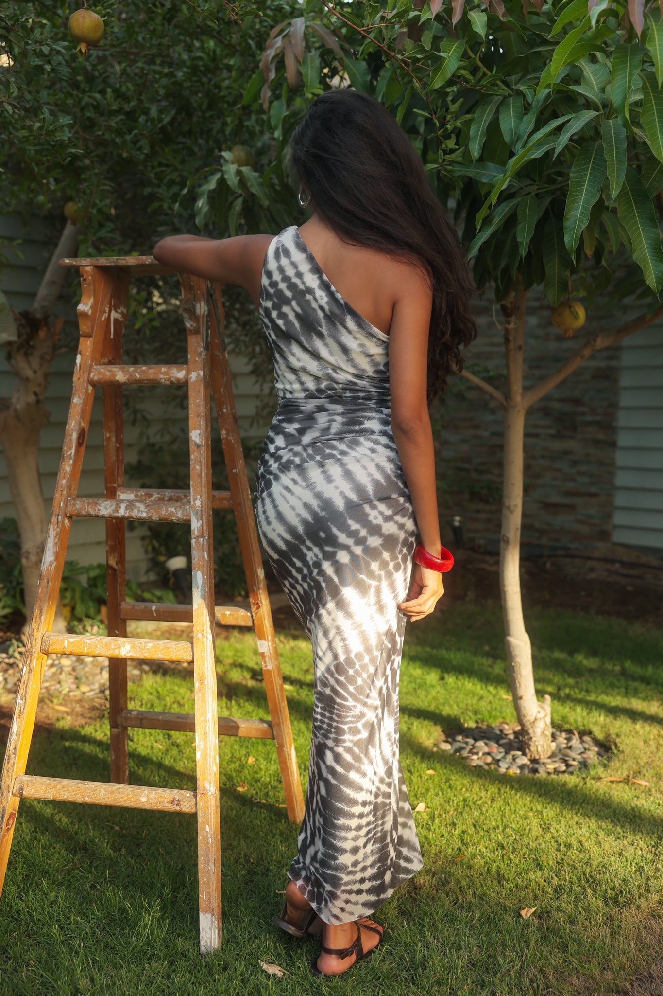 One shoulder Tulle dress in Gray