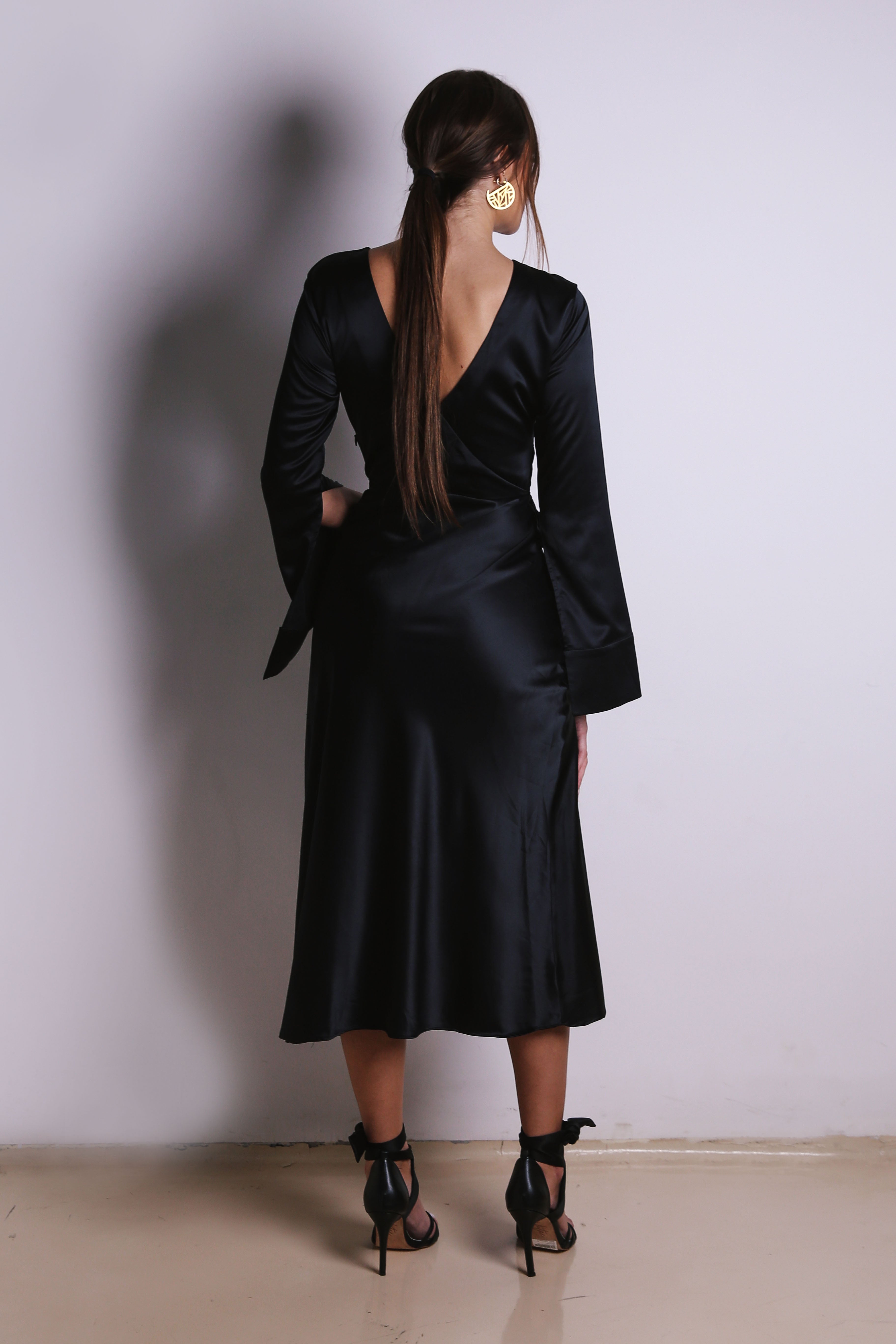 Long sleeve satin dress in Black
