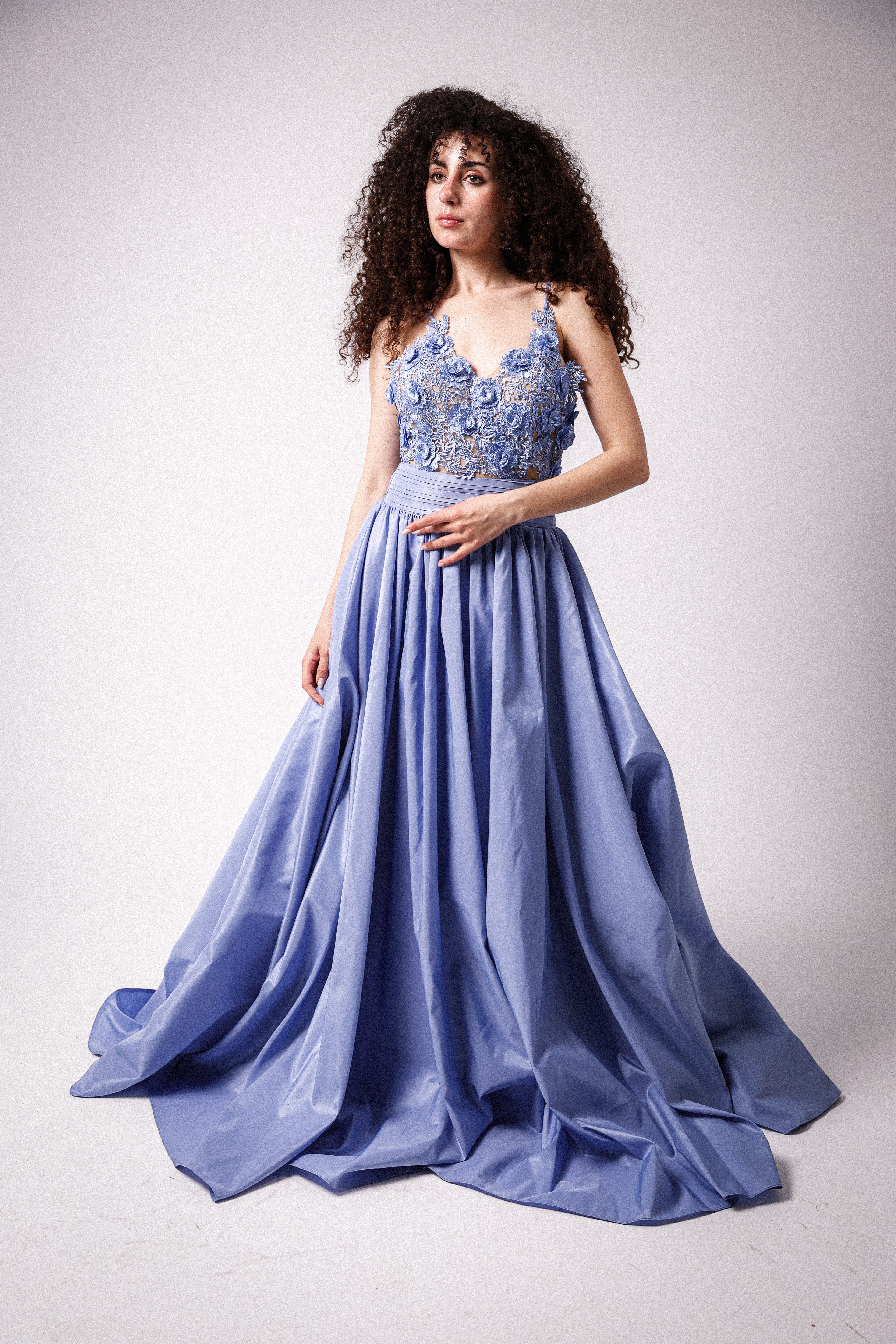 Puffy dress with flower in BABY BLUE