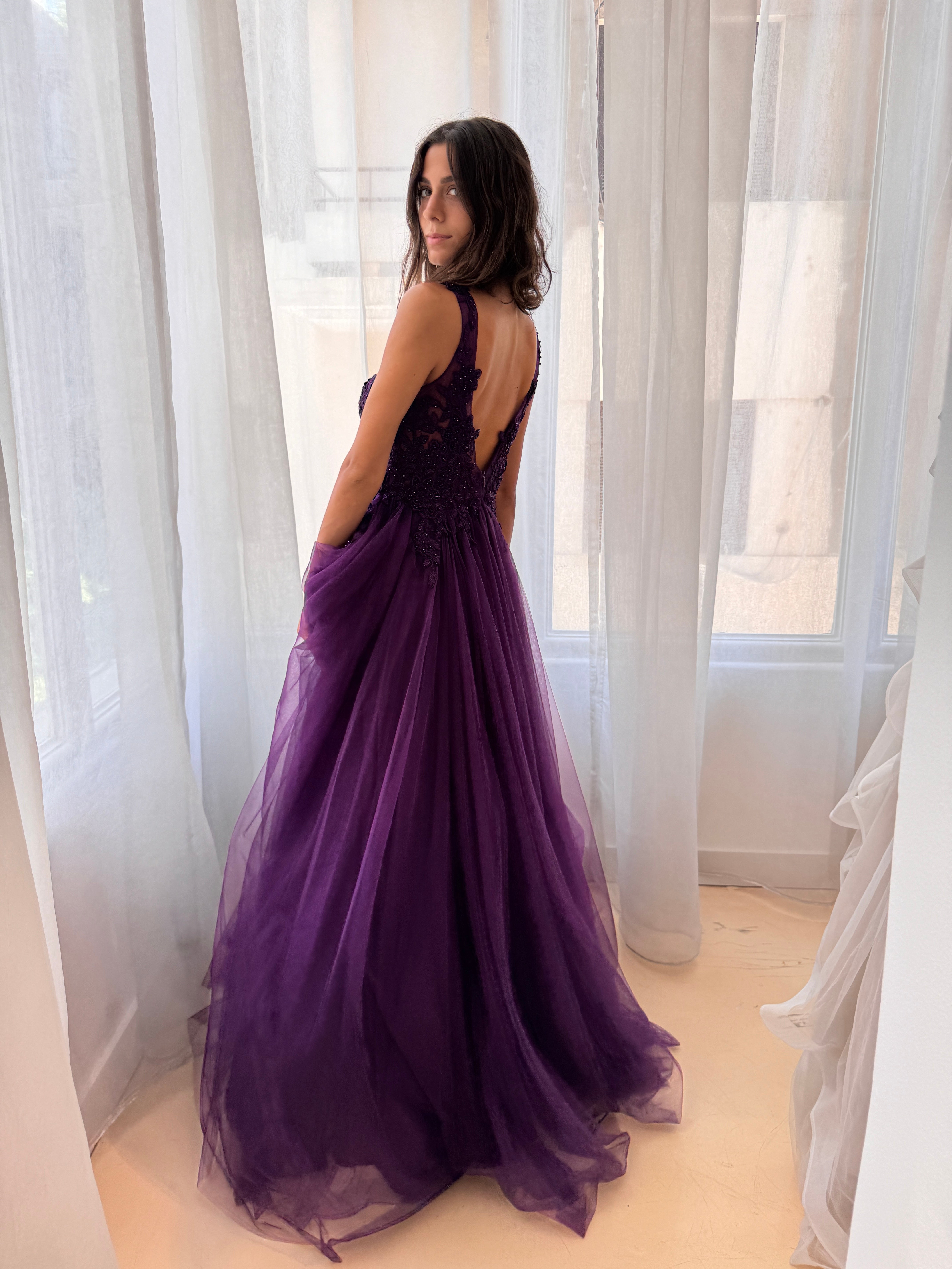 Runway Look 38 in Purple