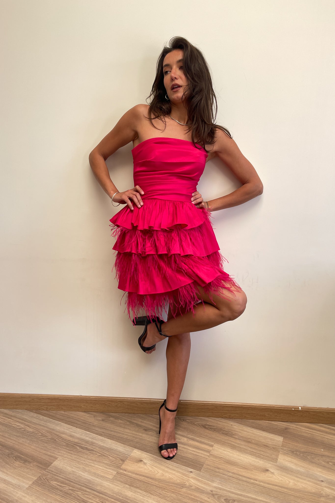 Mini ruffled dress in fuchsia