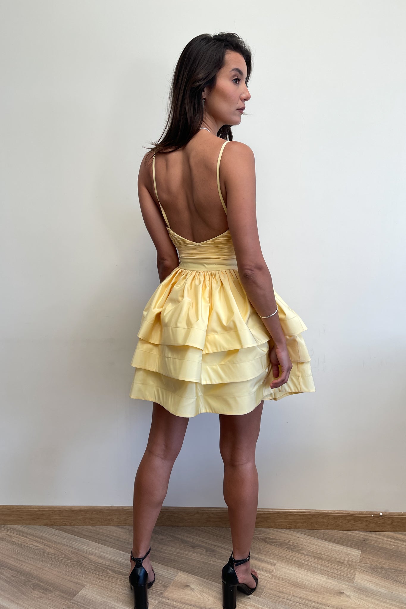 Puffy short dress in Yellow