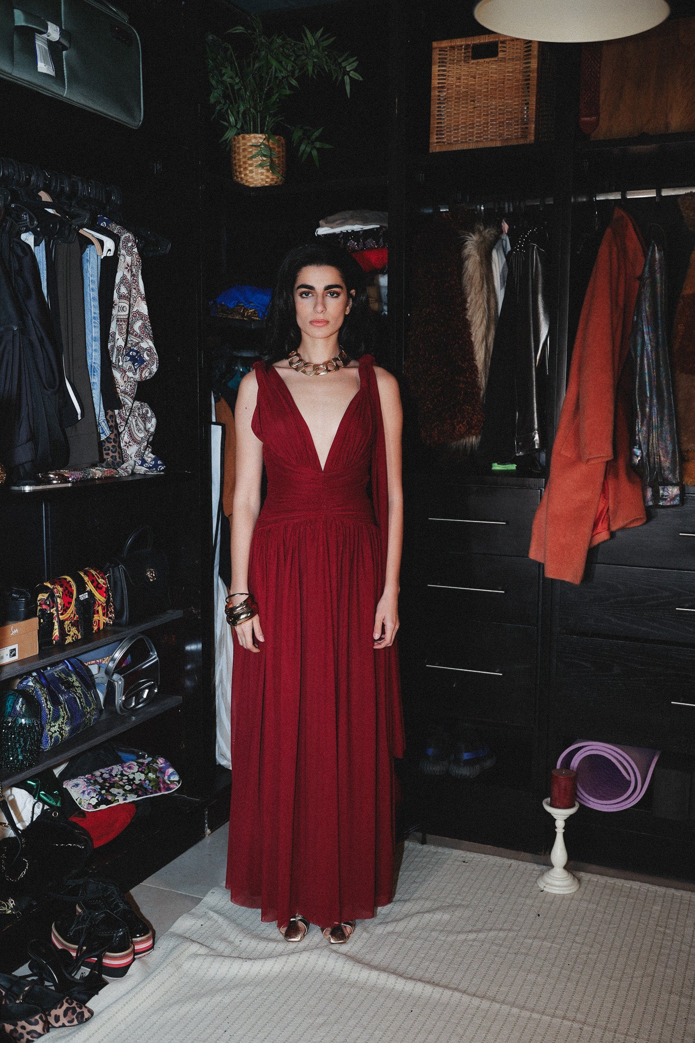 Backless tulle long dress in burgundy