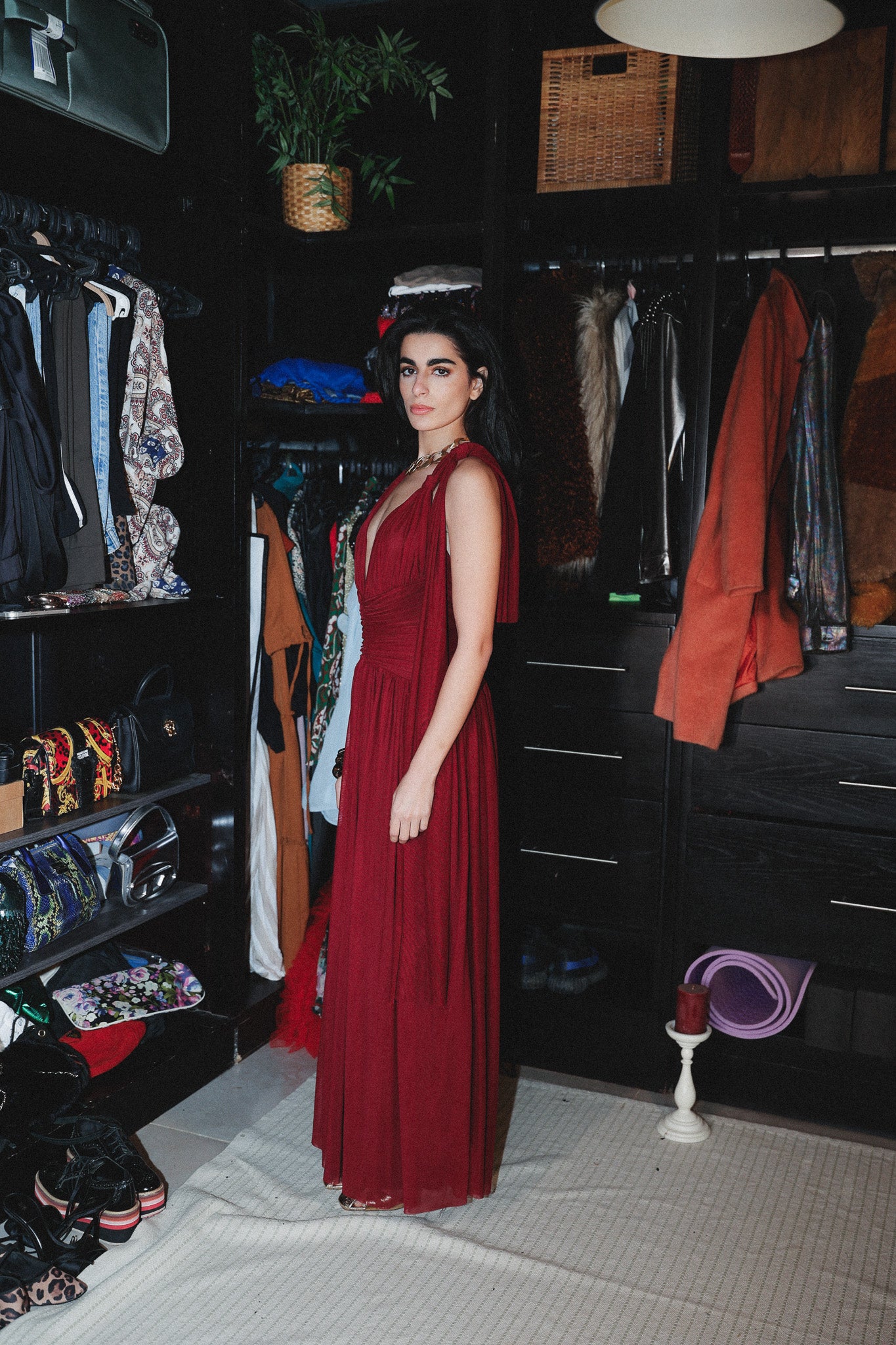 Backless tulle long dress in burgundy