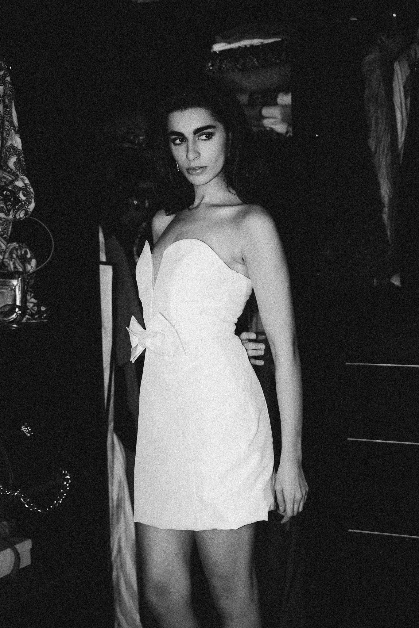 Short dress with bow in yellow