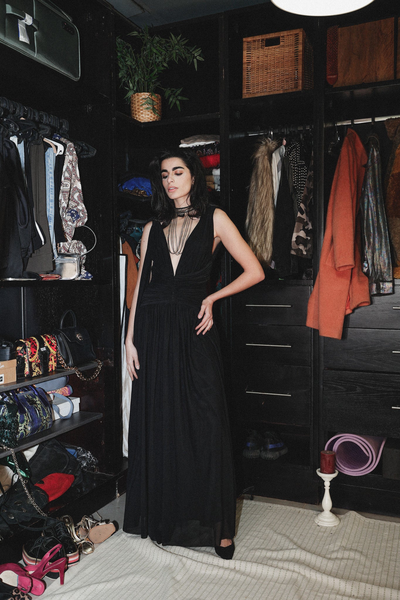 Backless tulle long dress in black