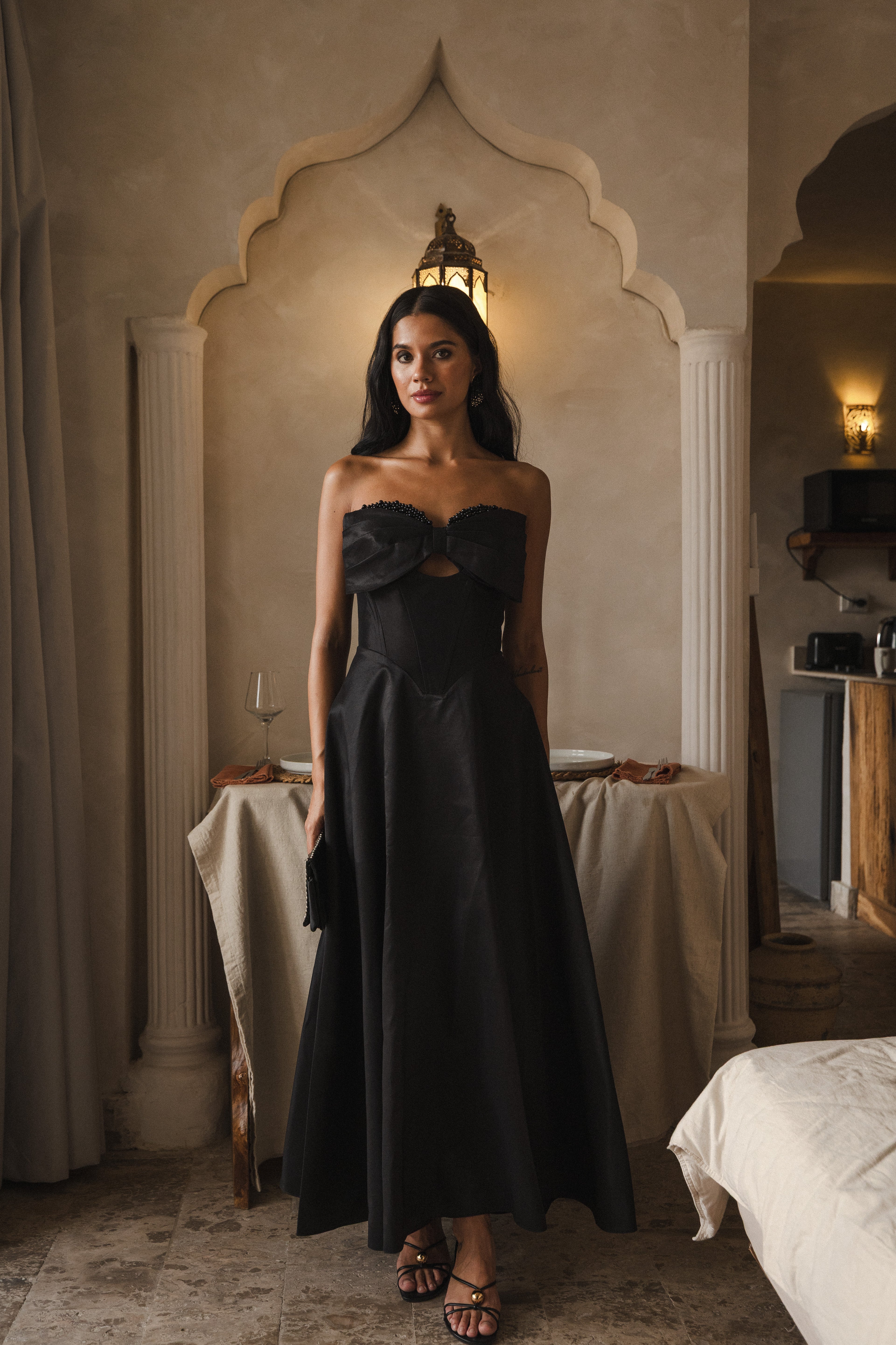 Sleeveless Midi Dress With Bow In Black