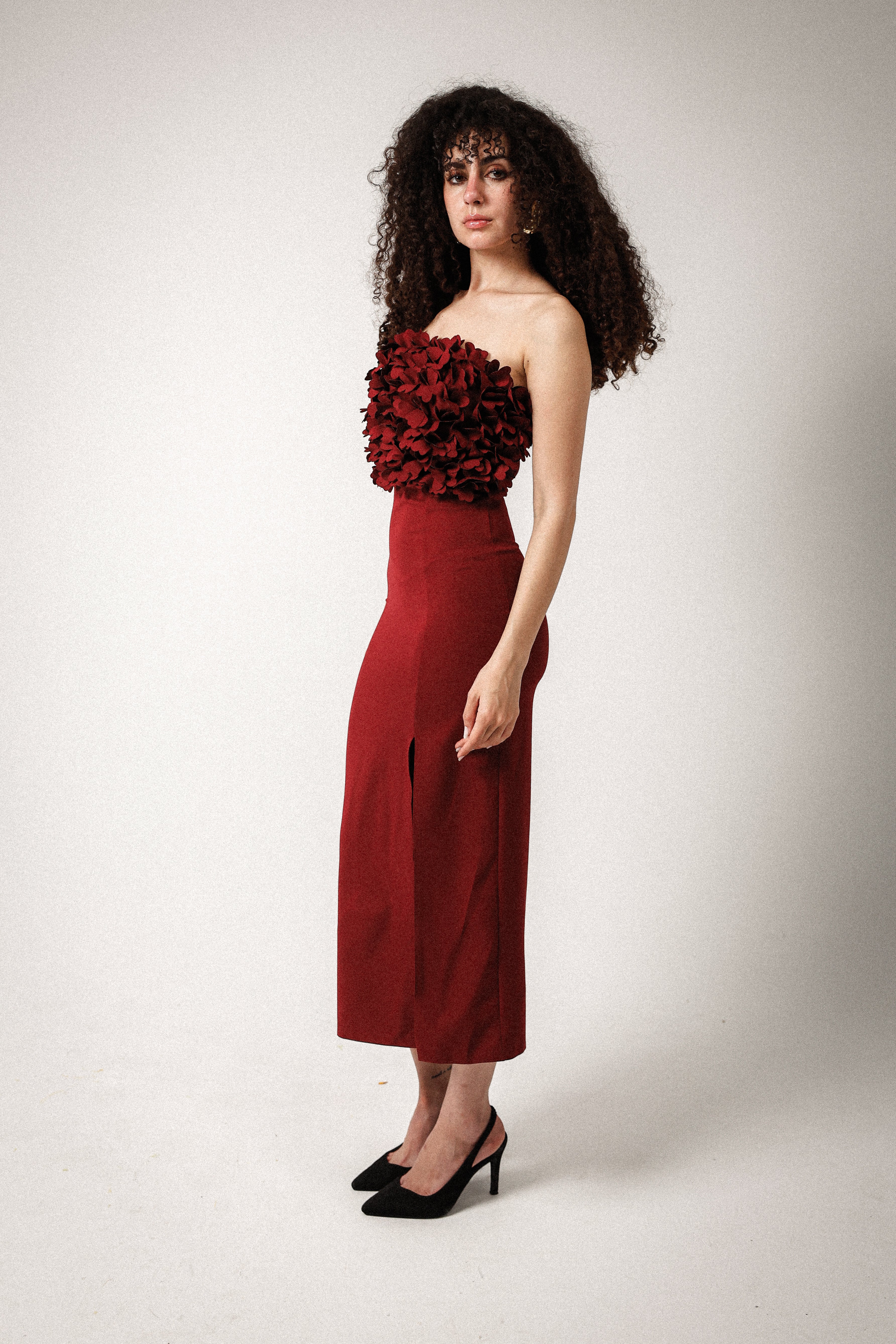 FLOWER TUBE DRESS IN BURGUNDY