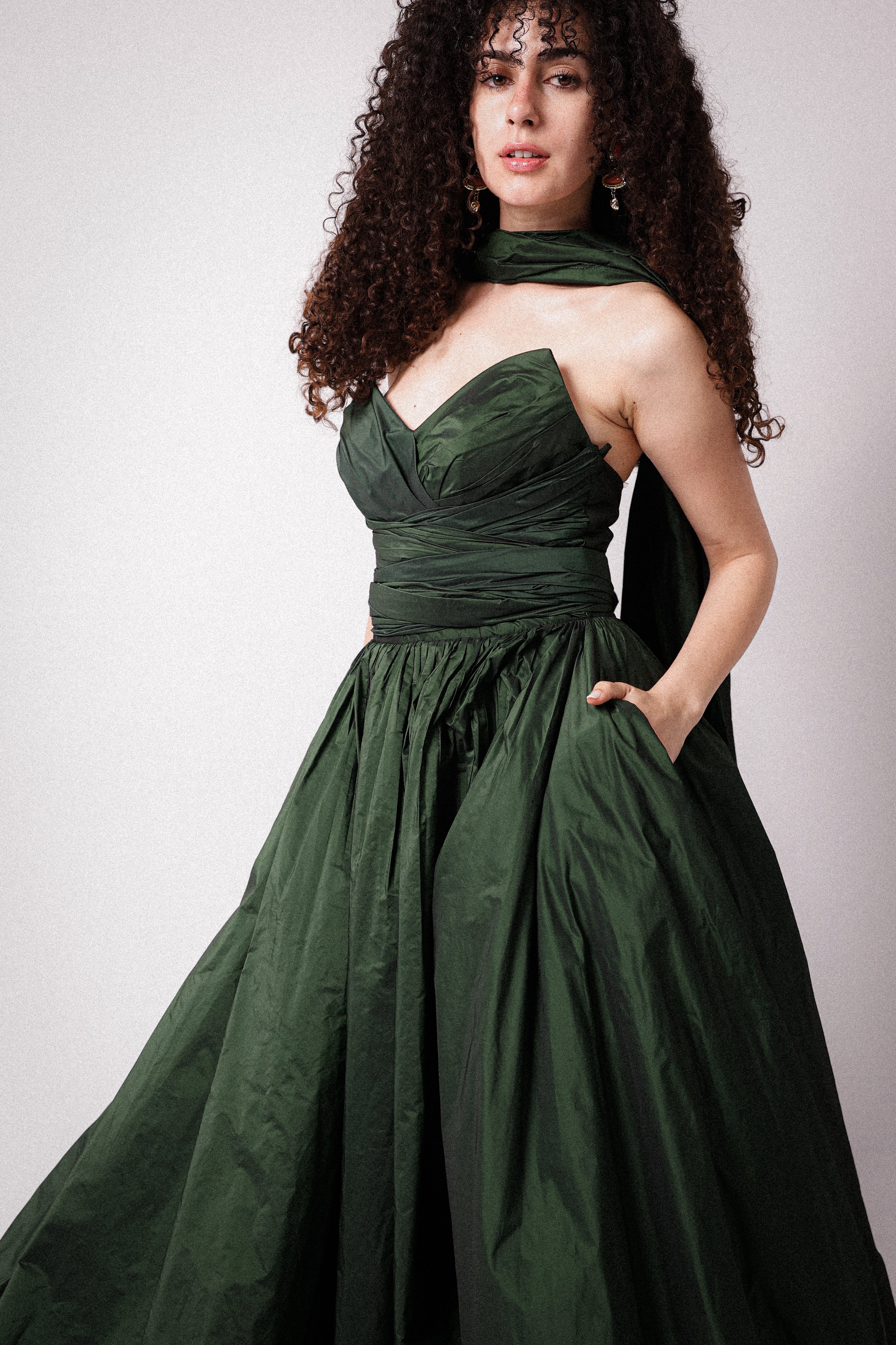 Puffy dress in dark green