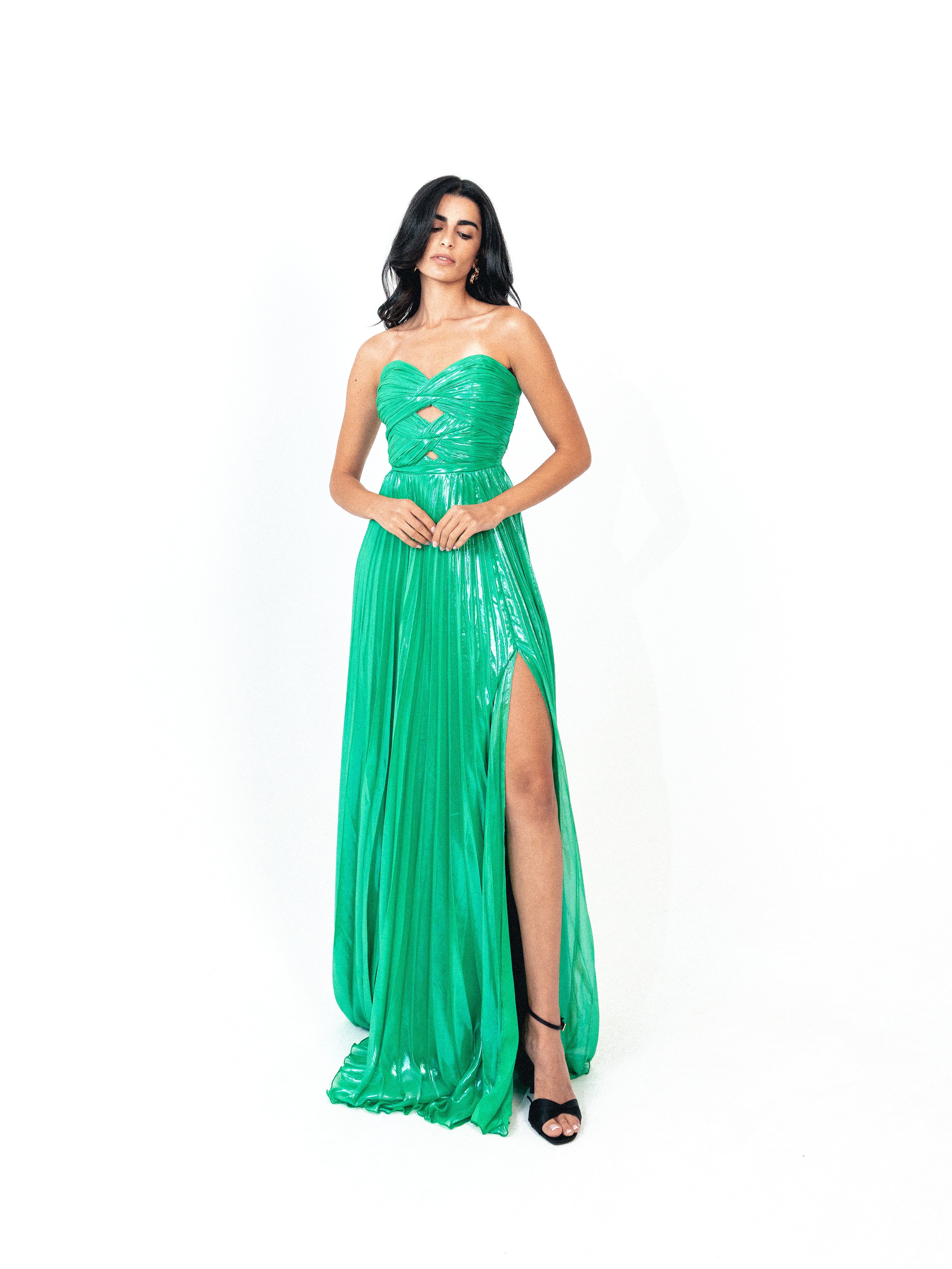 Strapless plisse with slit in GREEN