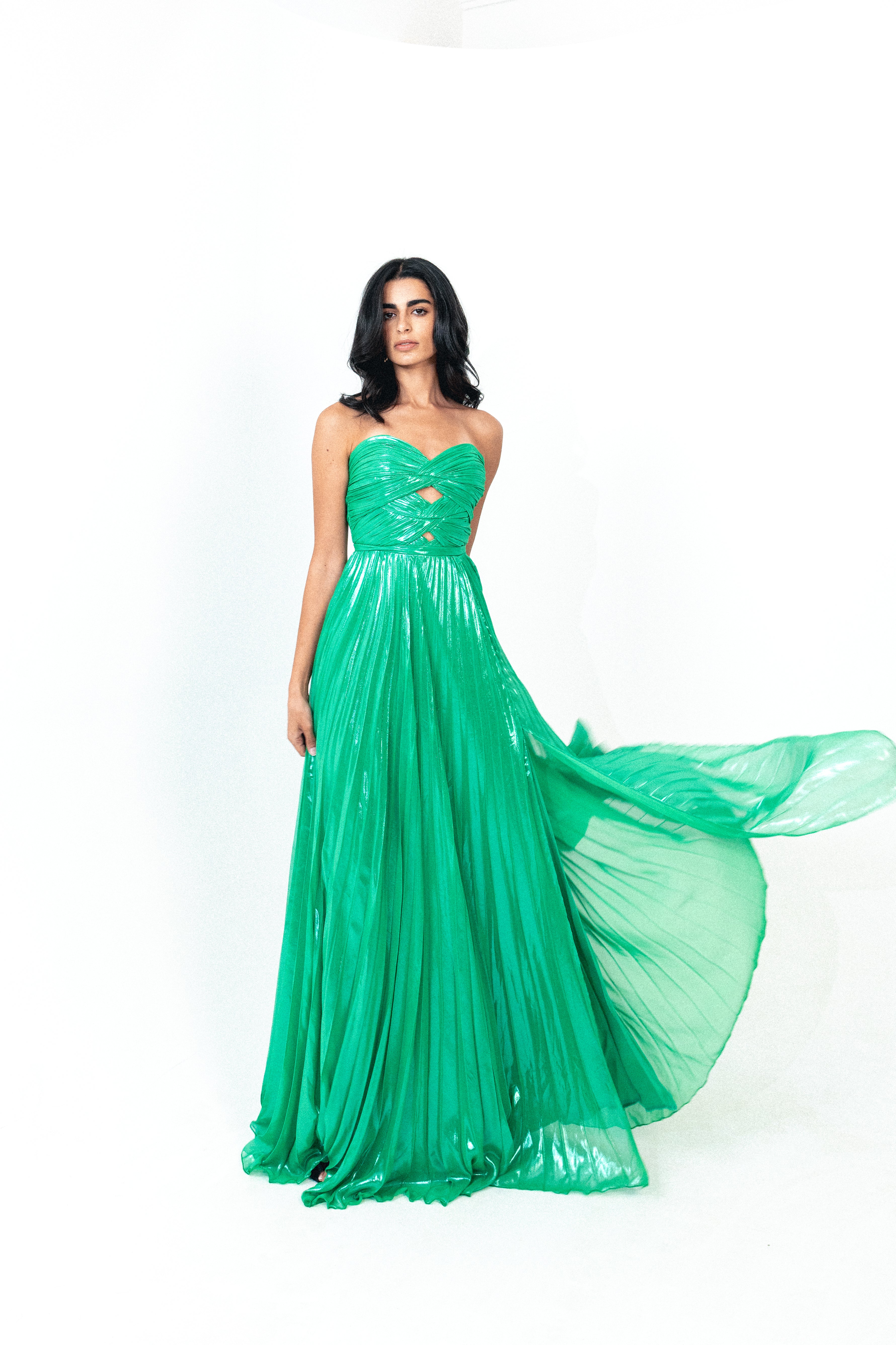 Strapless plisse with slit in GREEN
