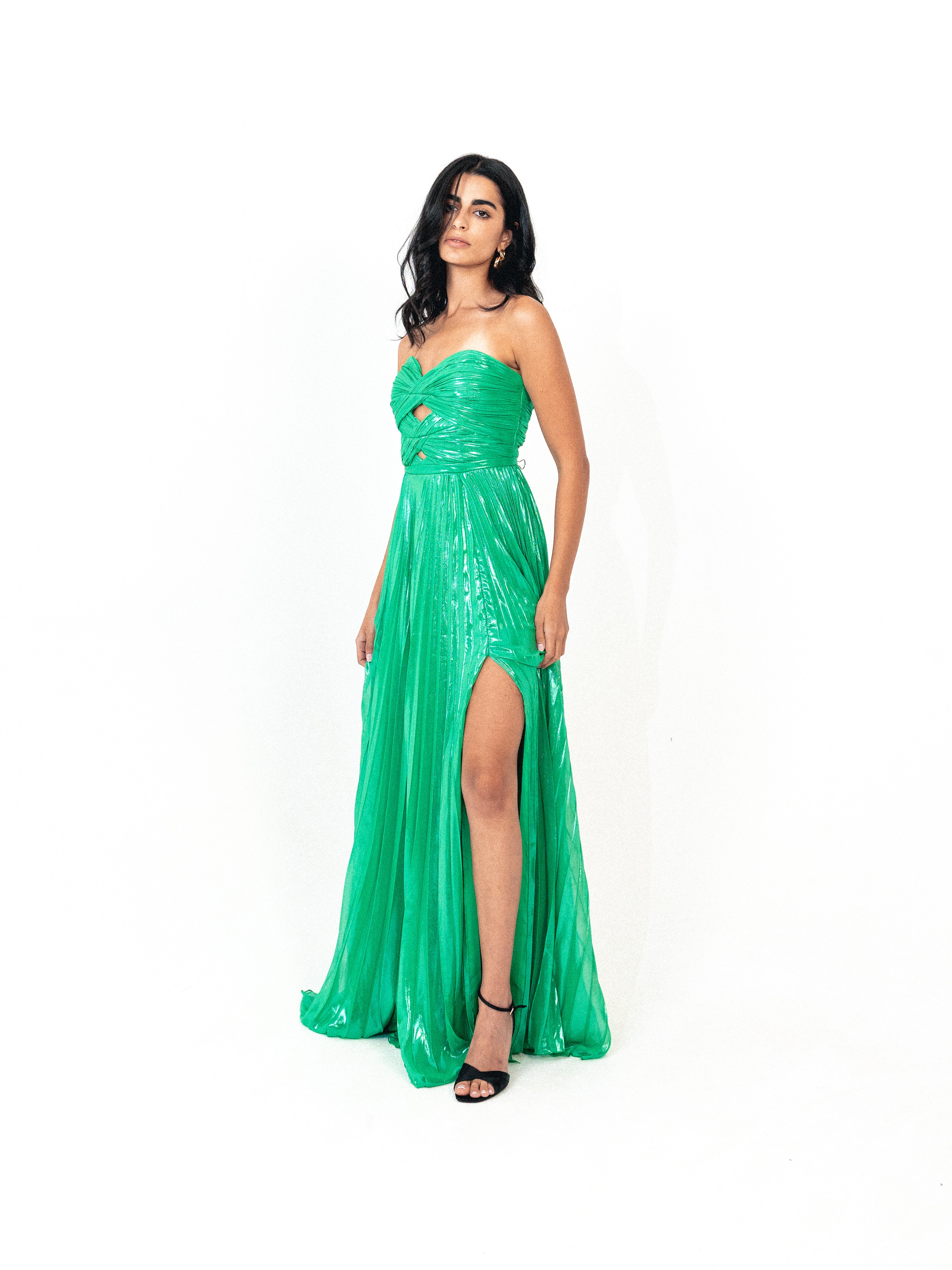 Strapless plisse with slit in GREEN
