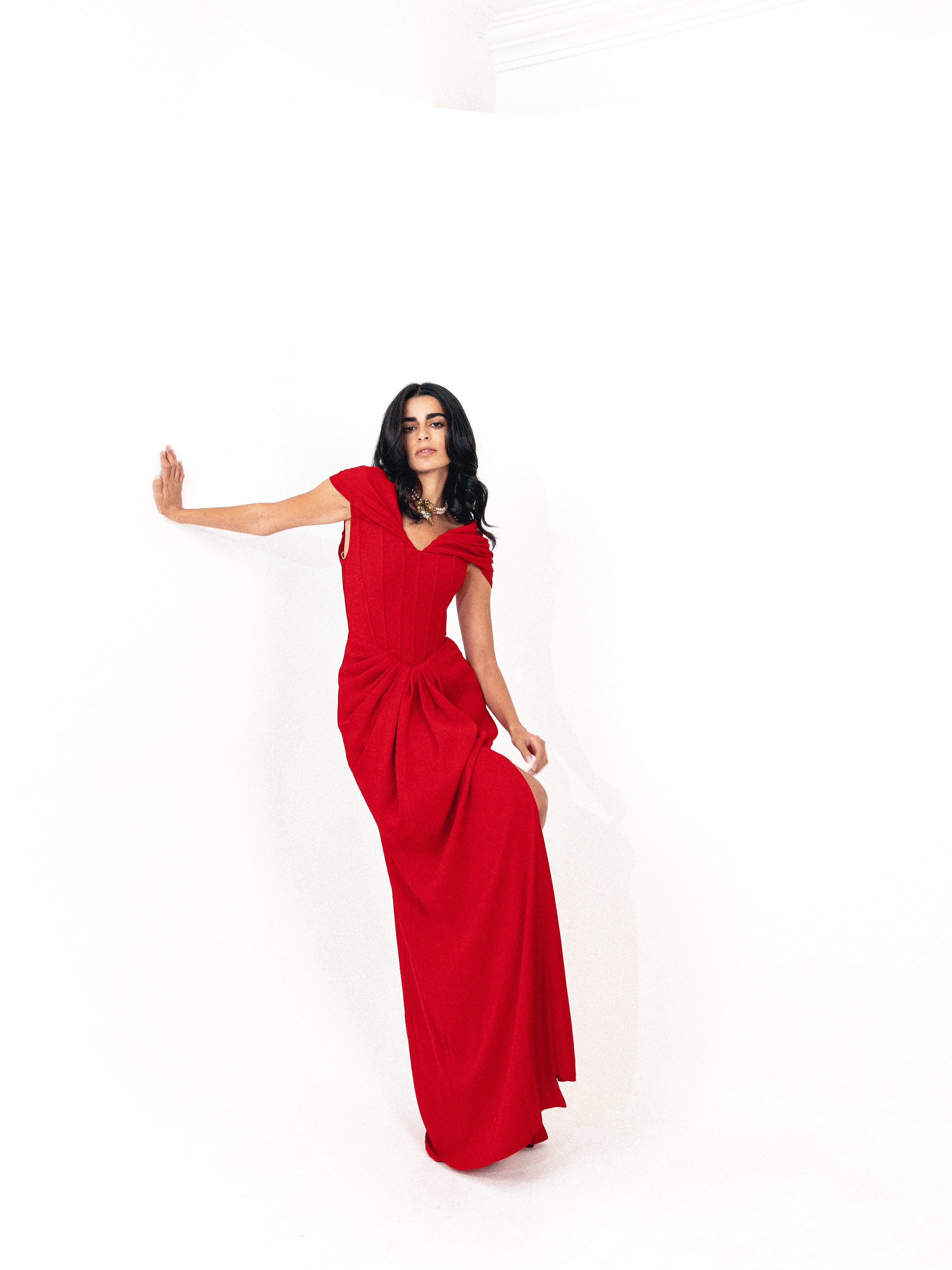 Off shoulder corset dress with slit in red