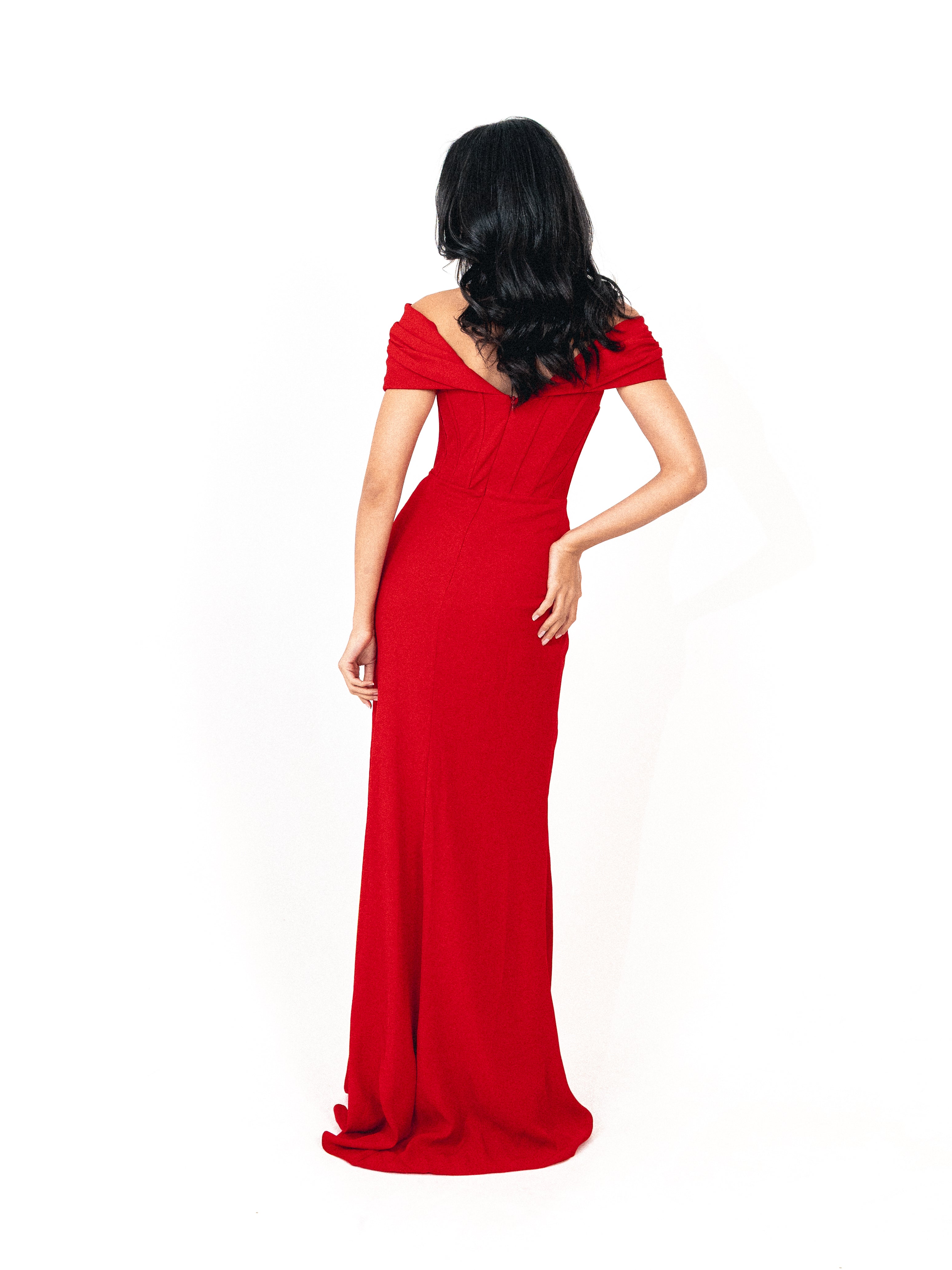Off shoulder corset dress with slit in red