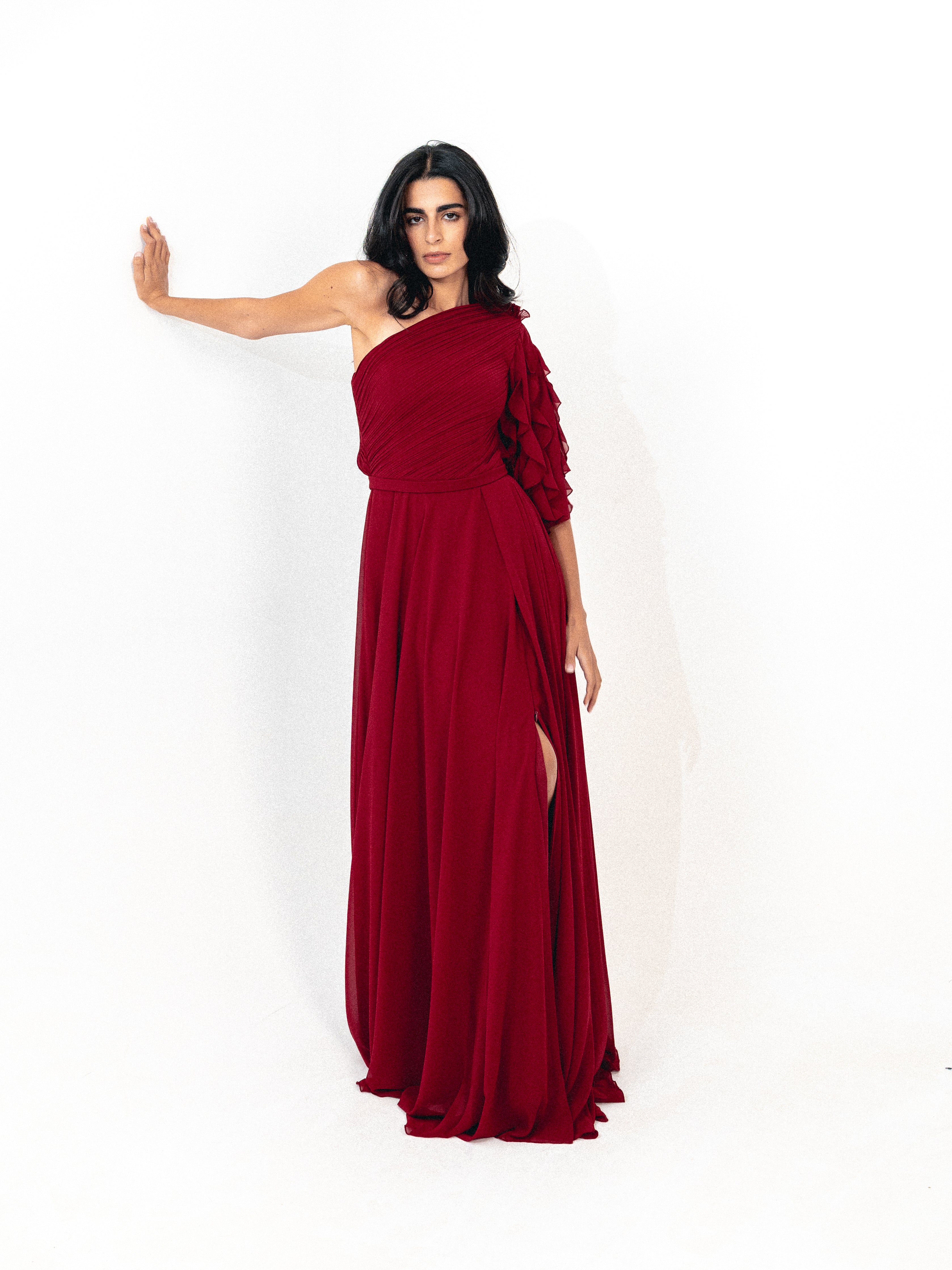 One shoulder chiffon dress with slit in burgundy