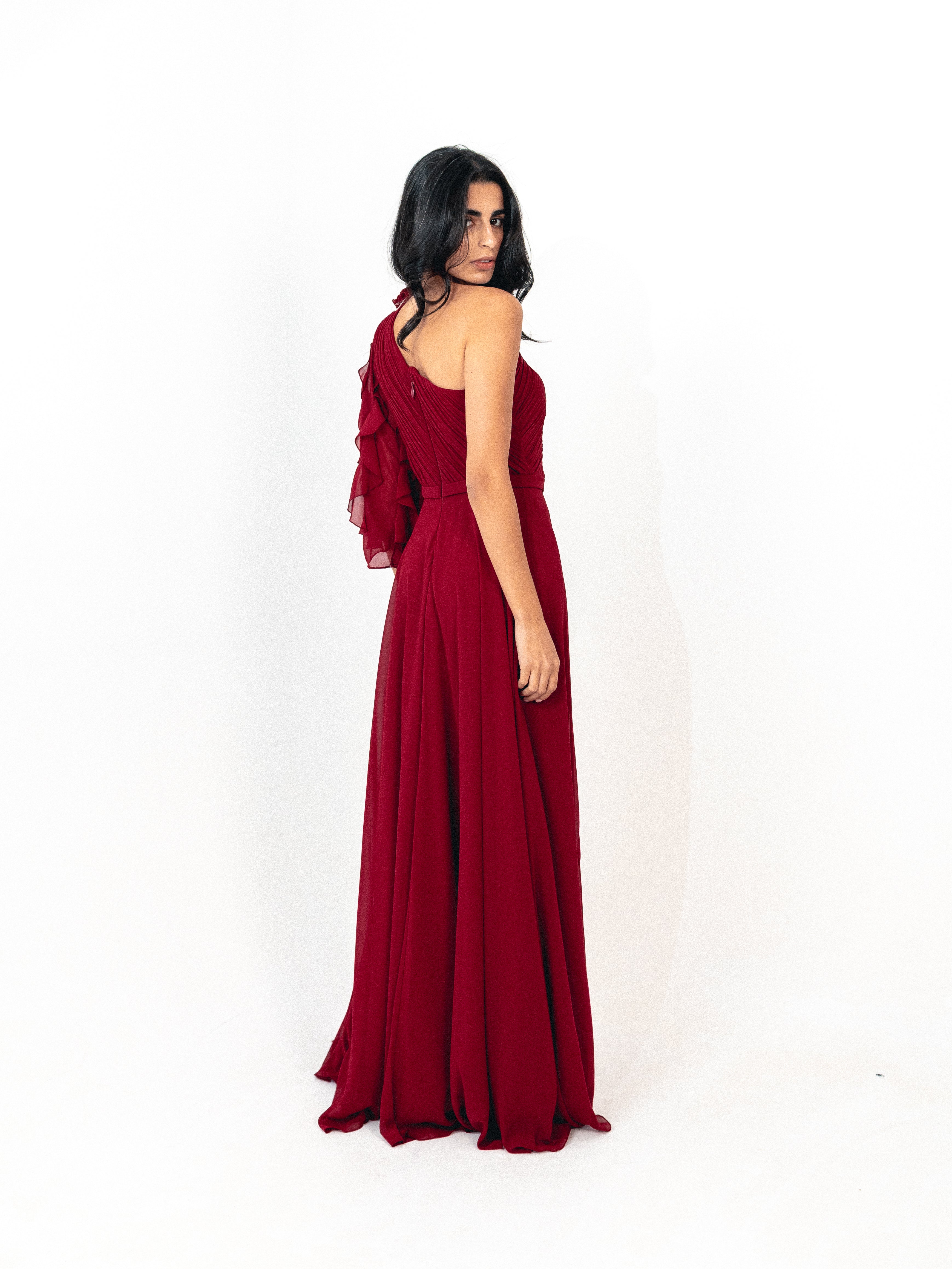 One shoulder chiffon dress with slit in burgundy