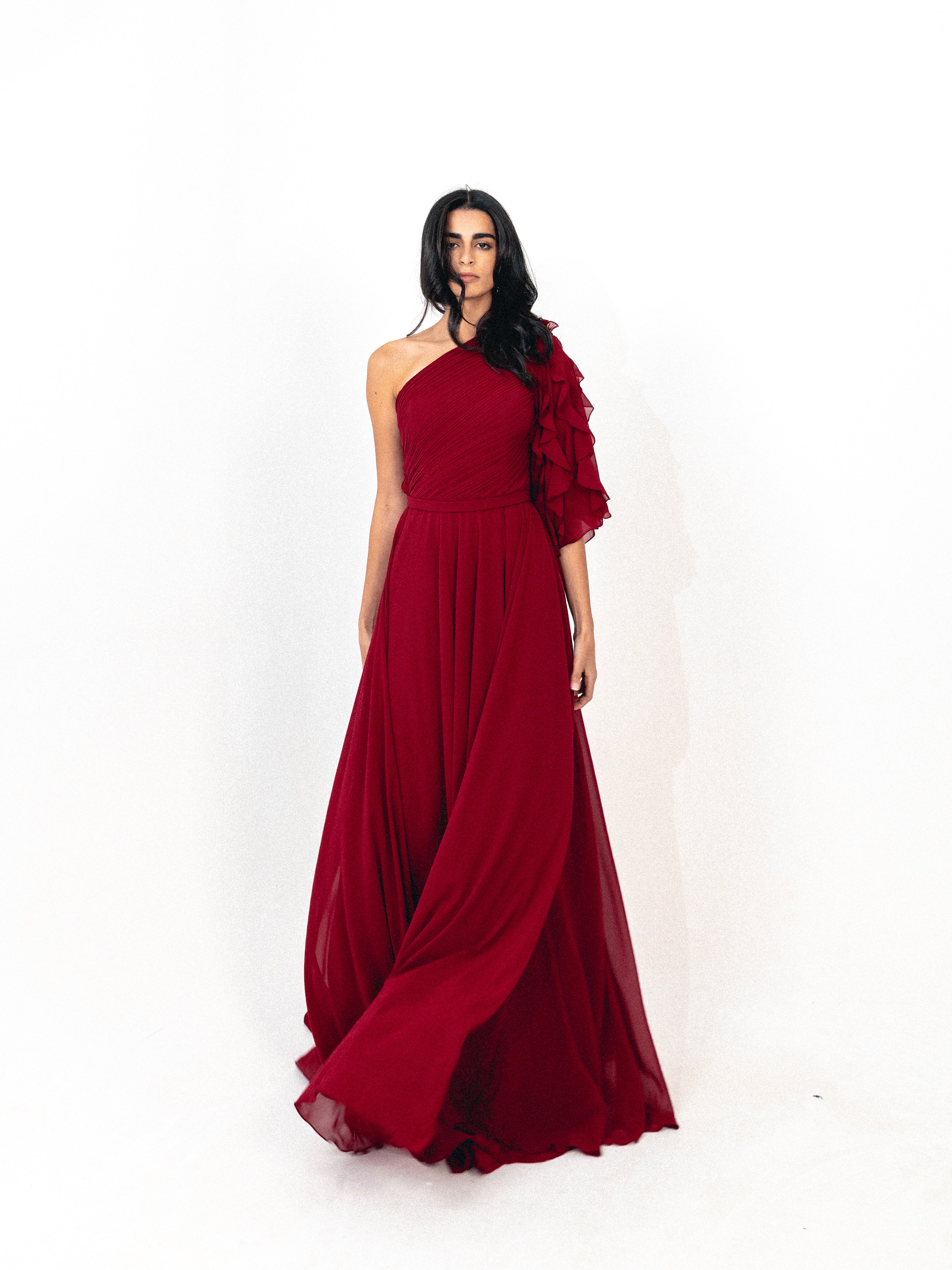 One shoulder chiffon dress with slit in burgundy