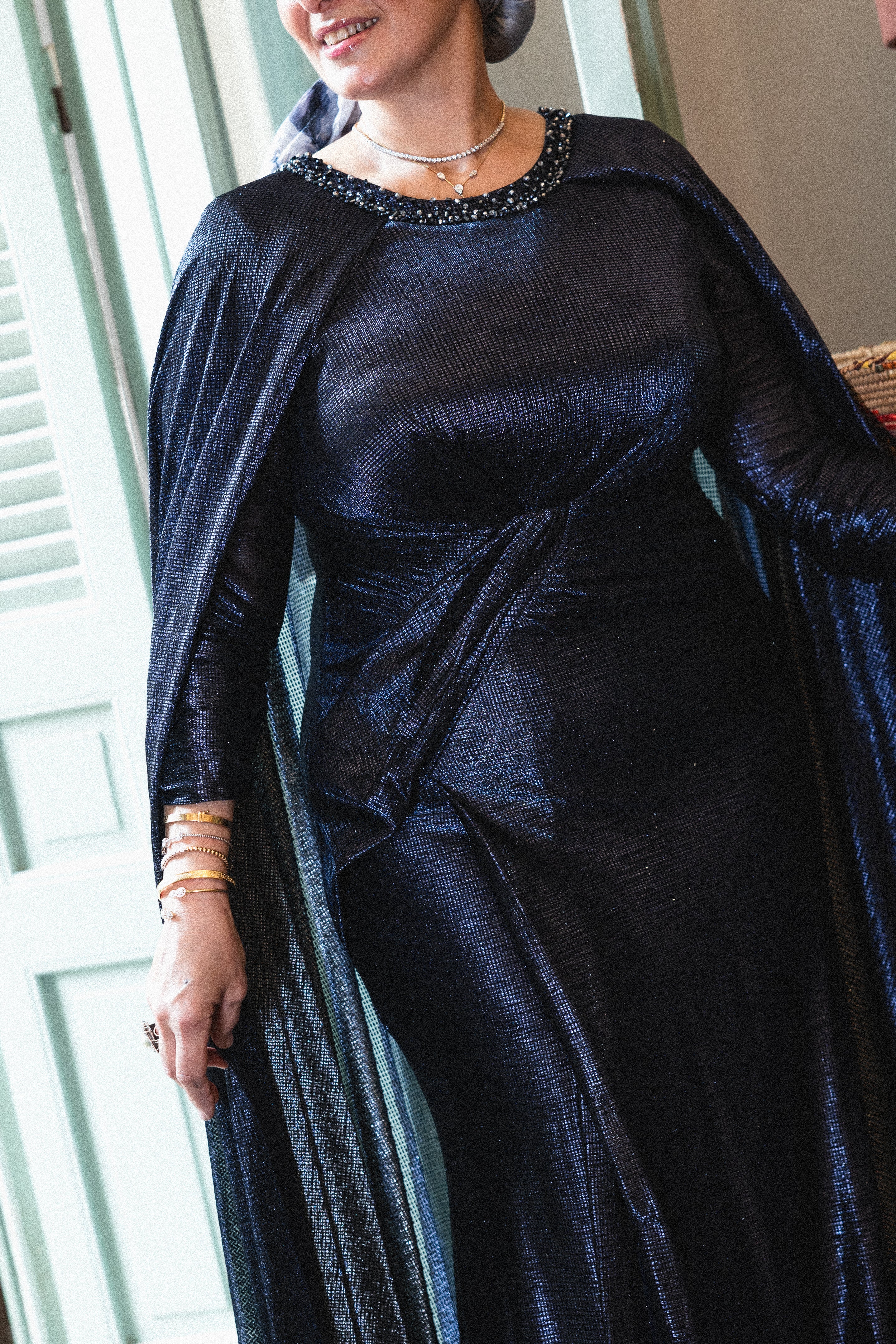 Long dress with slit in navy