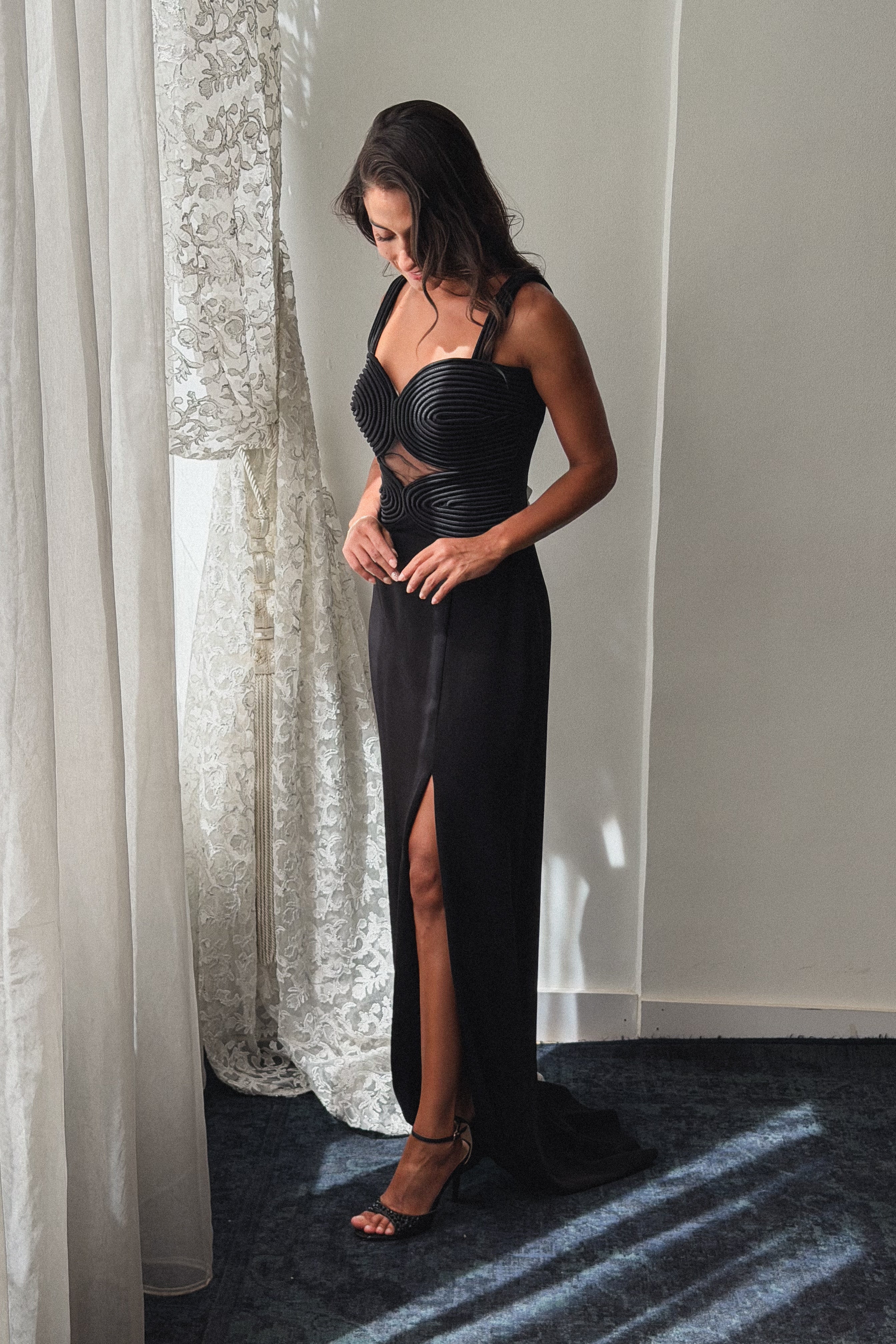 STRAP LONG DRESS IN BLACK
