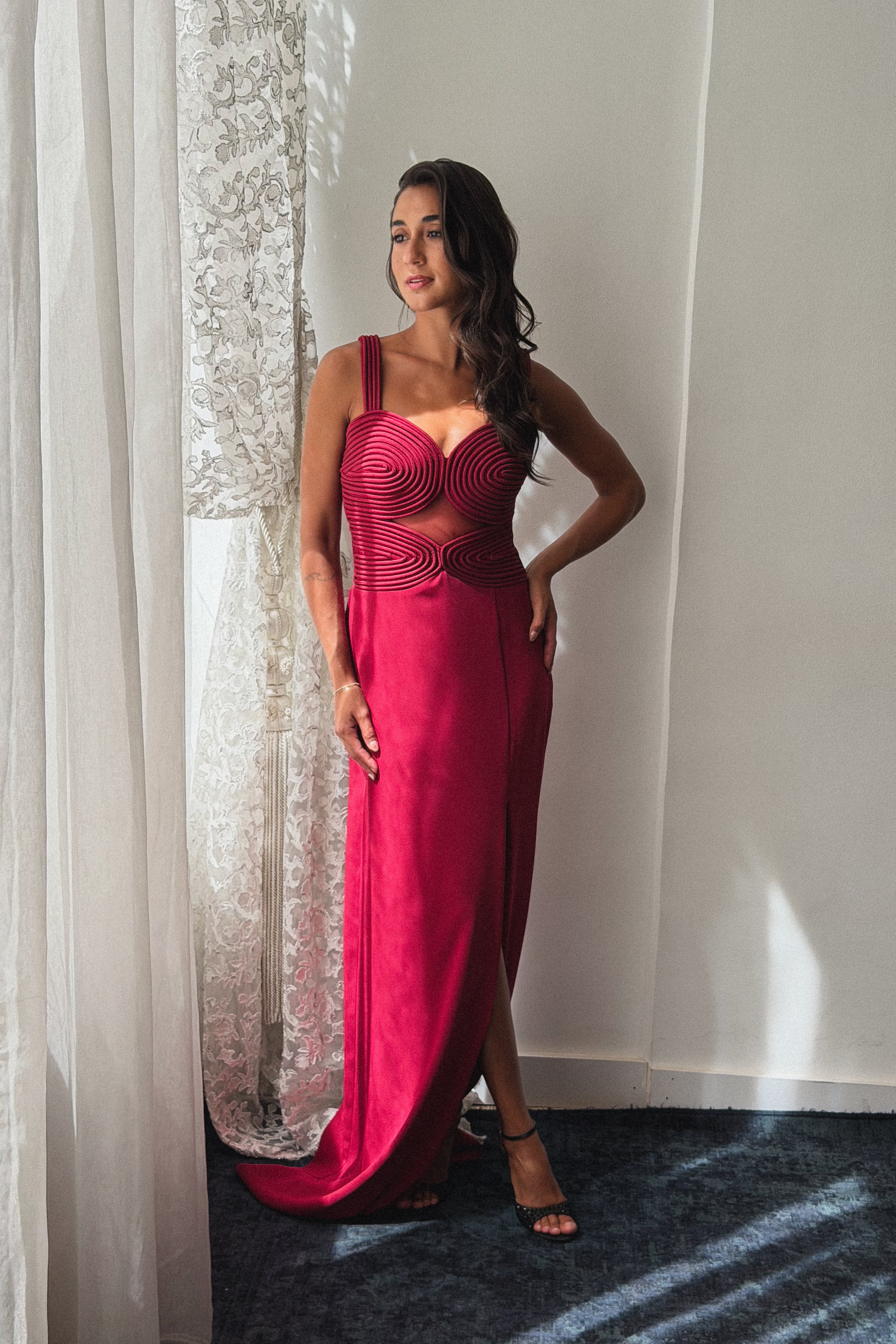 STRAP LONG DRESS IN BURGUNDY