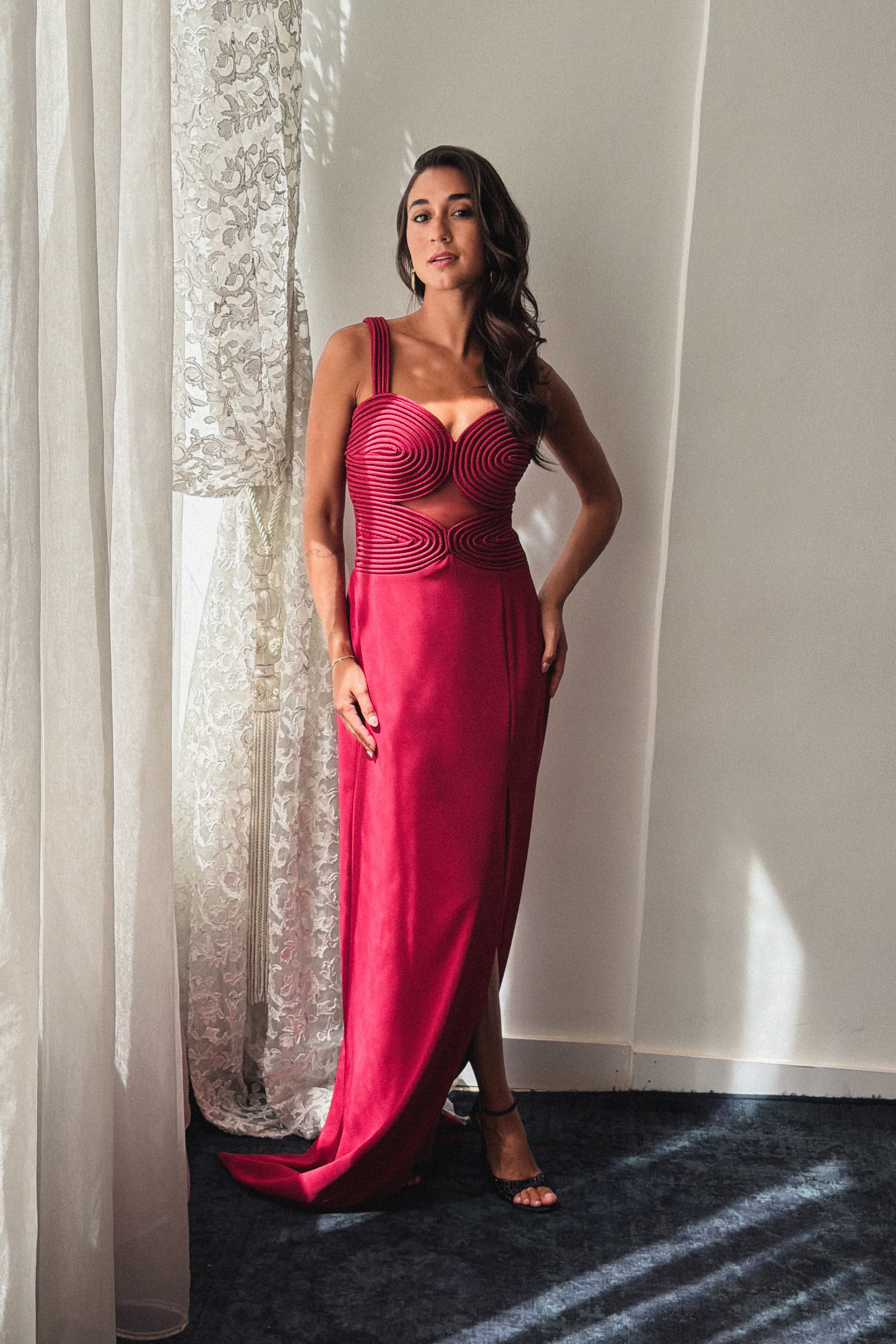 STRAP LONG DRESS IN BURGUNDY