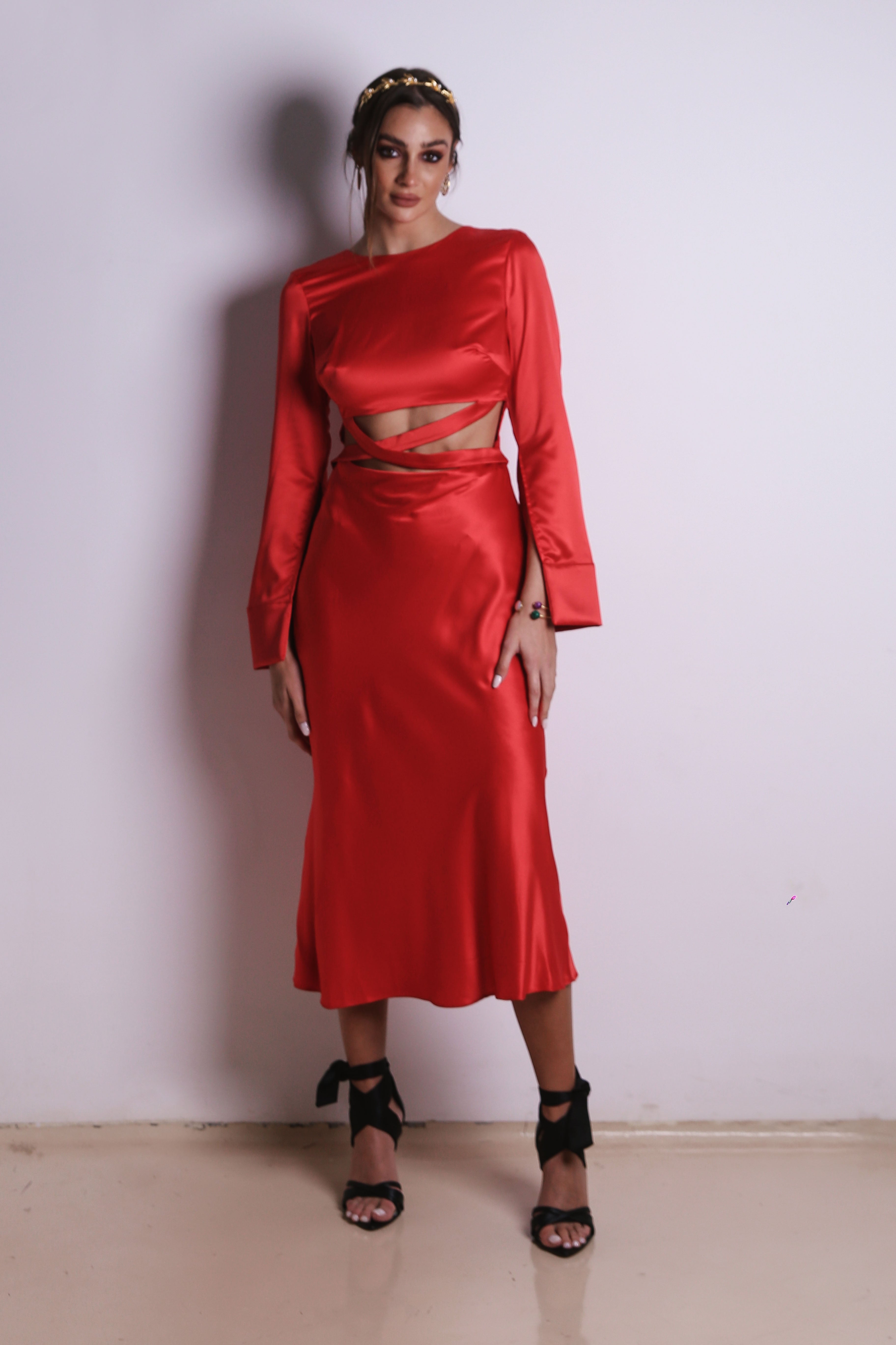 Long sleeve satin dress in Red