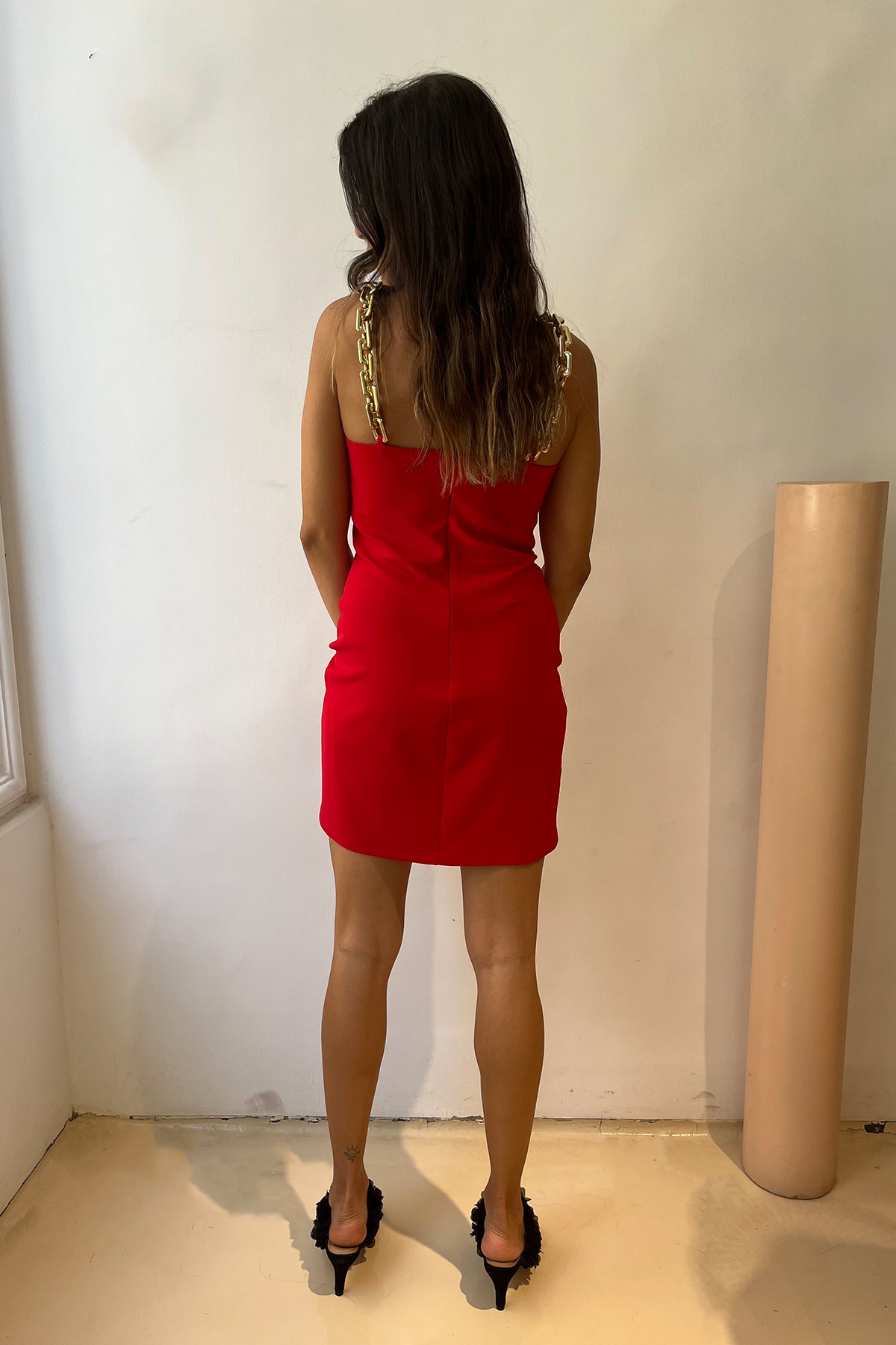Short Dress with gold sleeves in Red