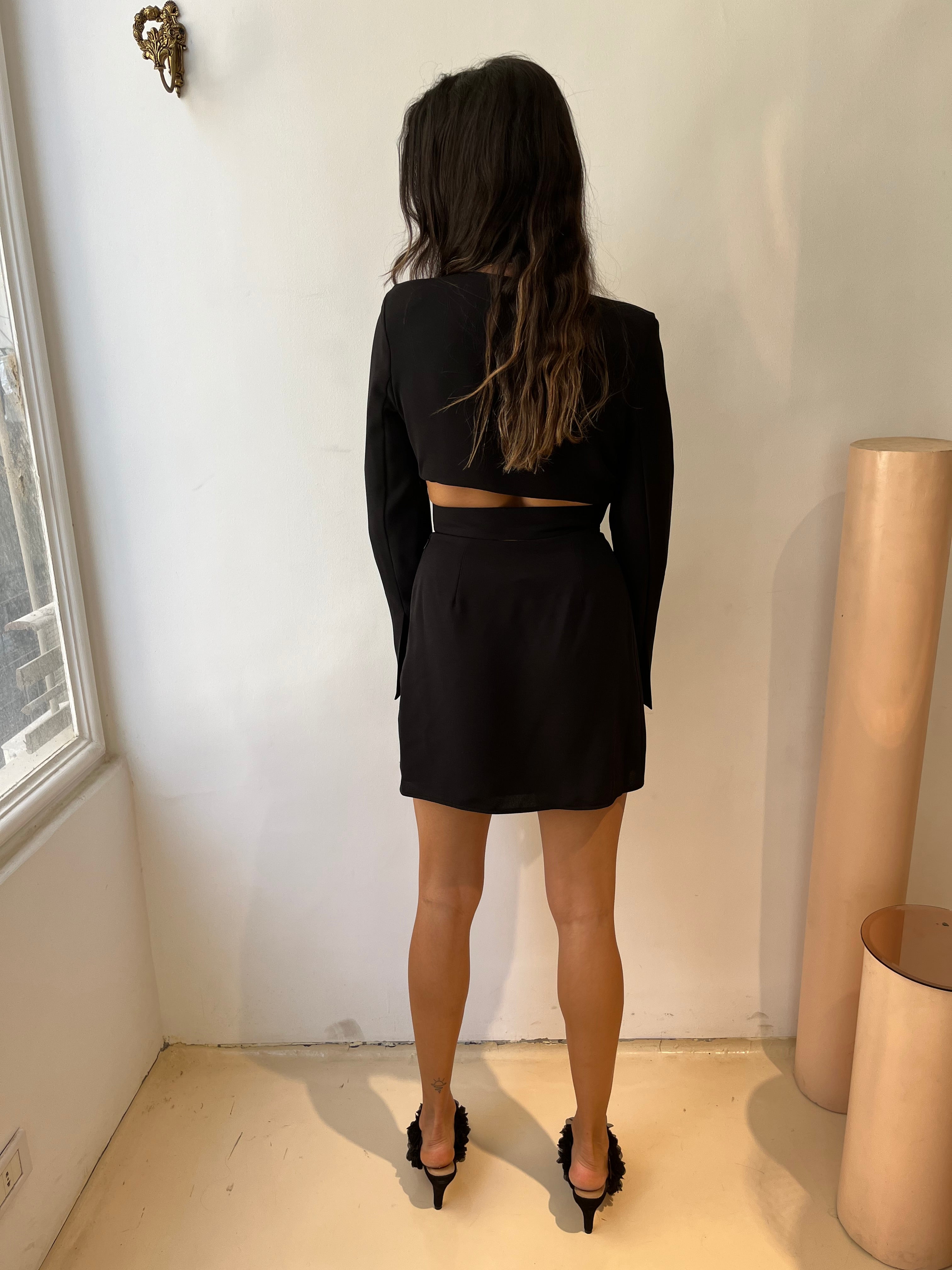 Long sleeve backless dress in Black